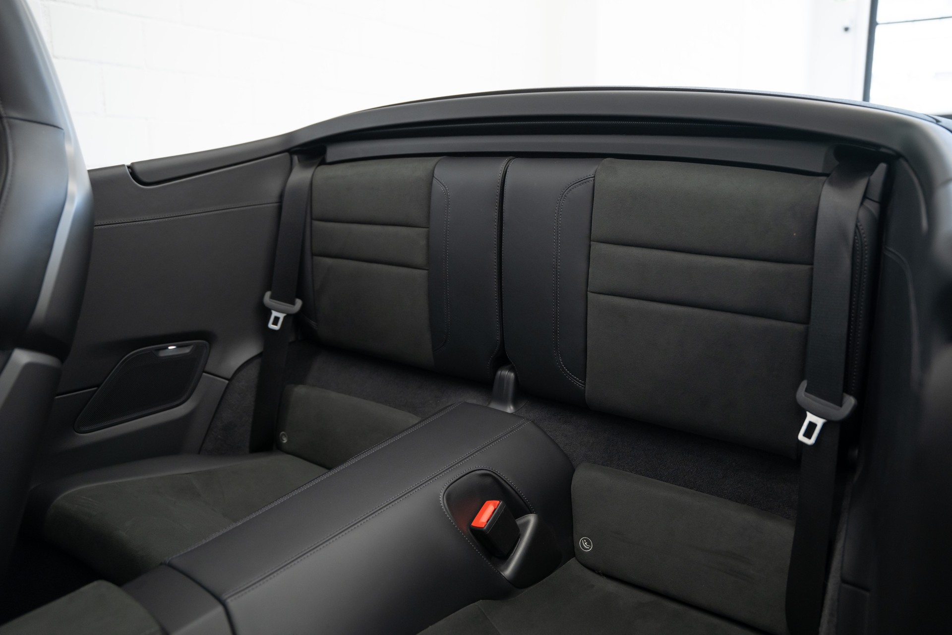 PORSCHE 911 Carrera GTS Cabriolet PDK-image-12