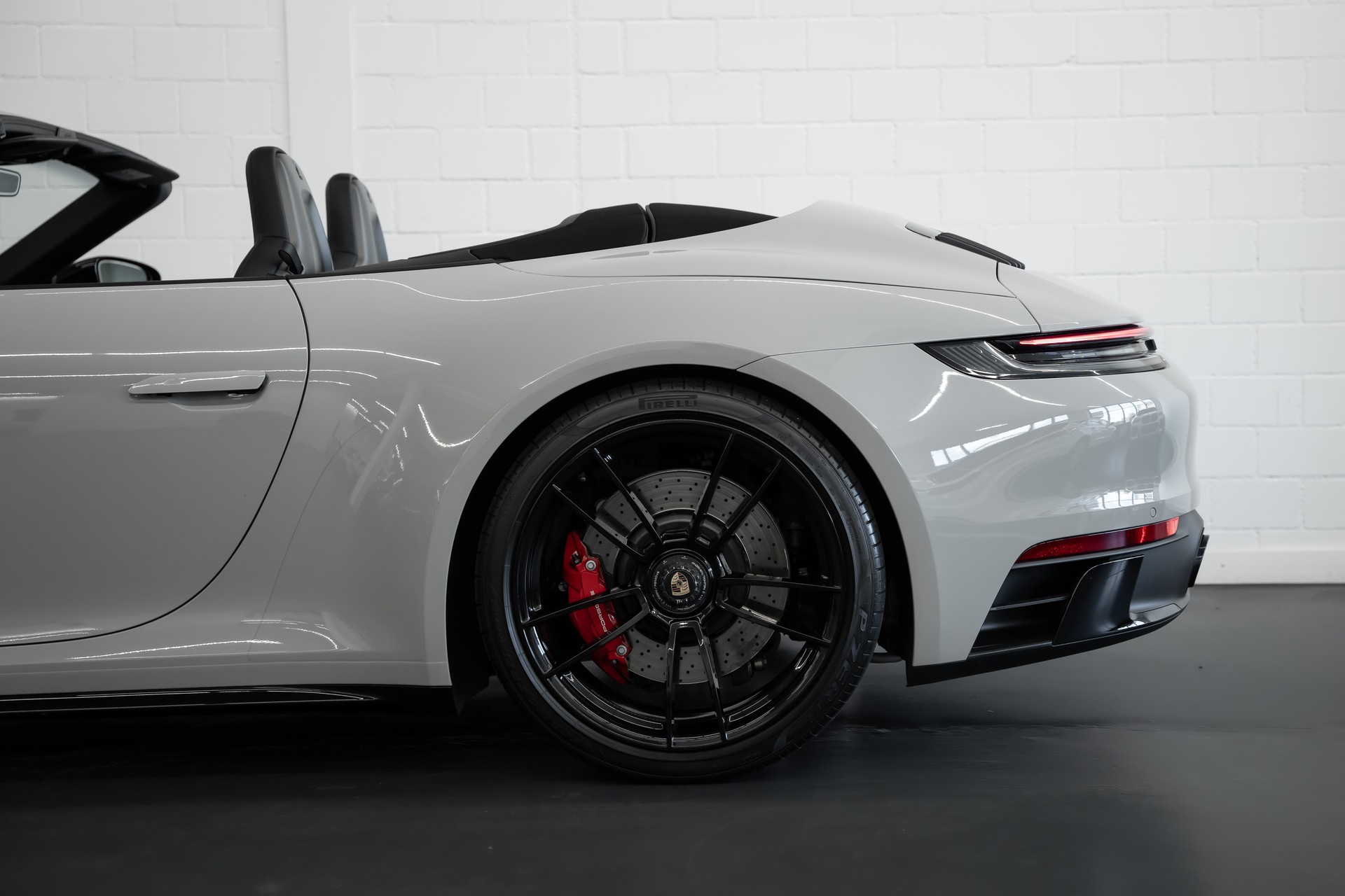 PORSCHE 911 Carrera GTS Cabriolet PDK-image-28