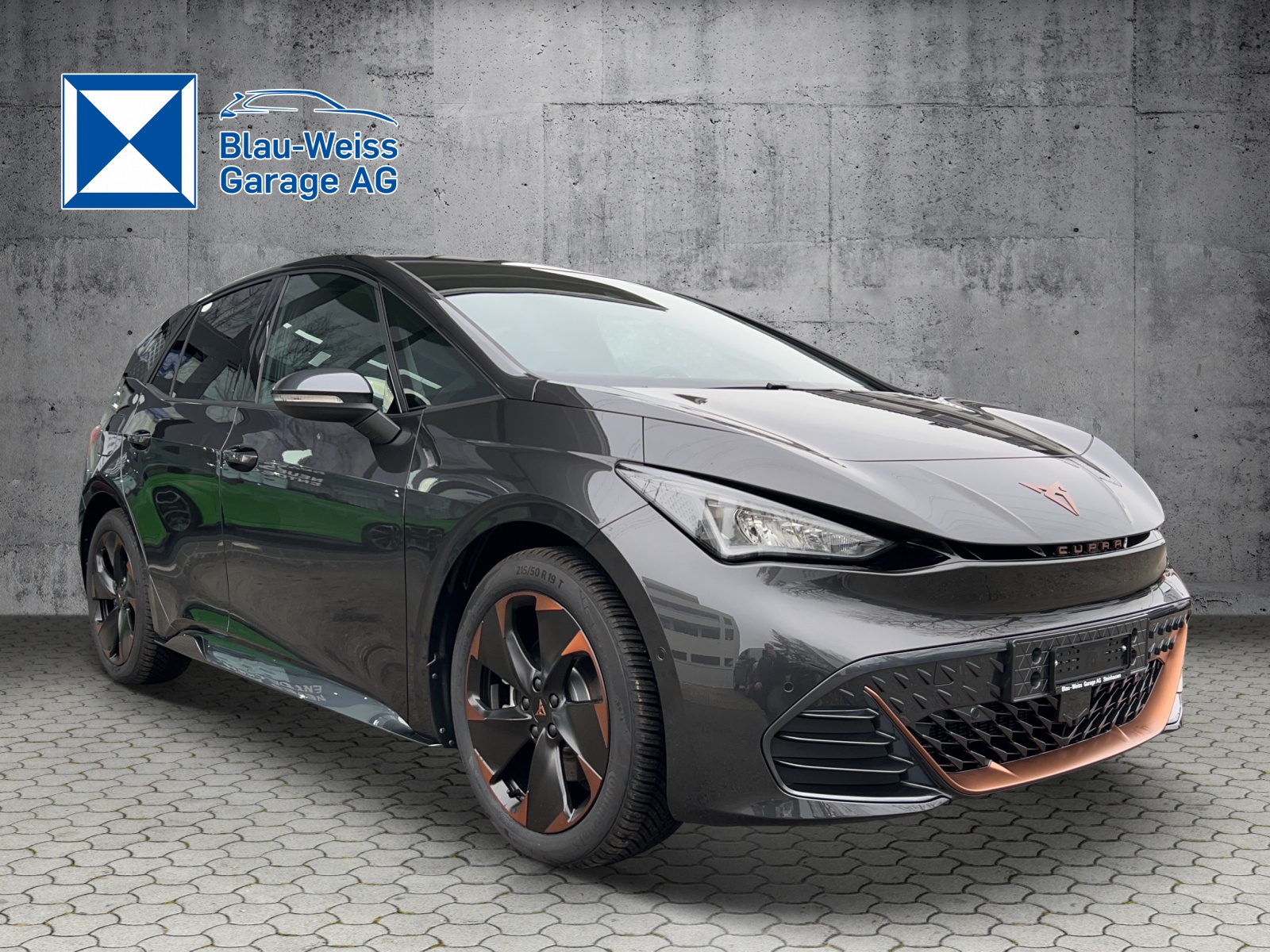 CUPRA Born 58 kWh-showroom-element-2