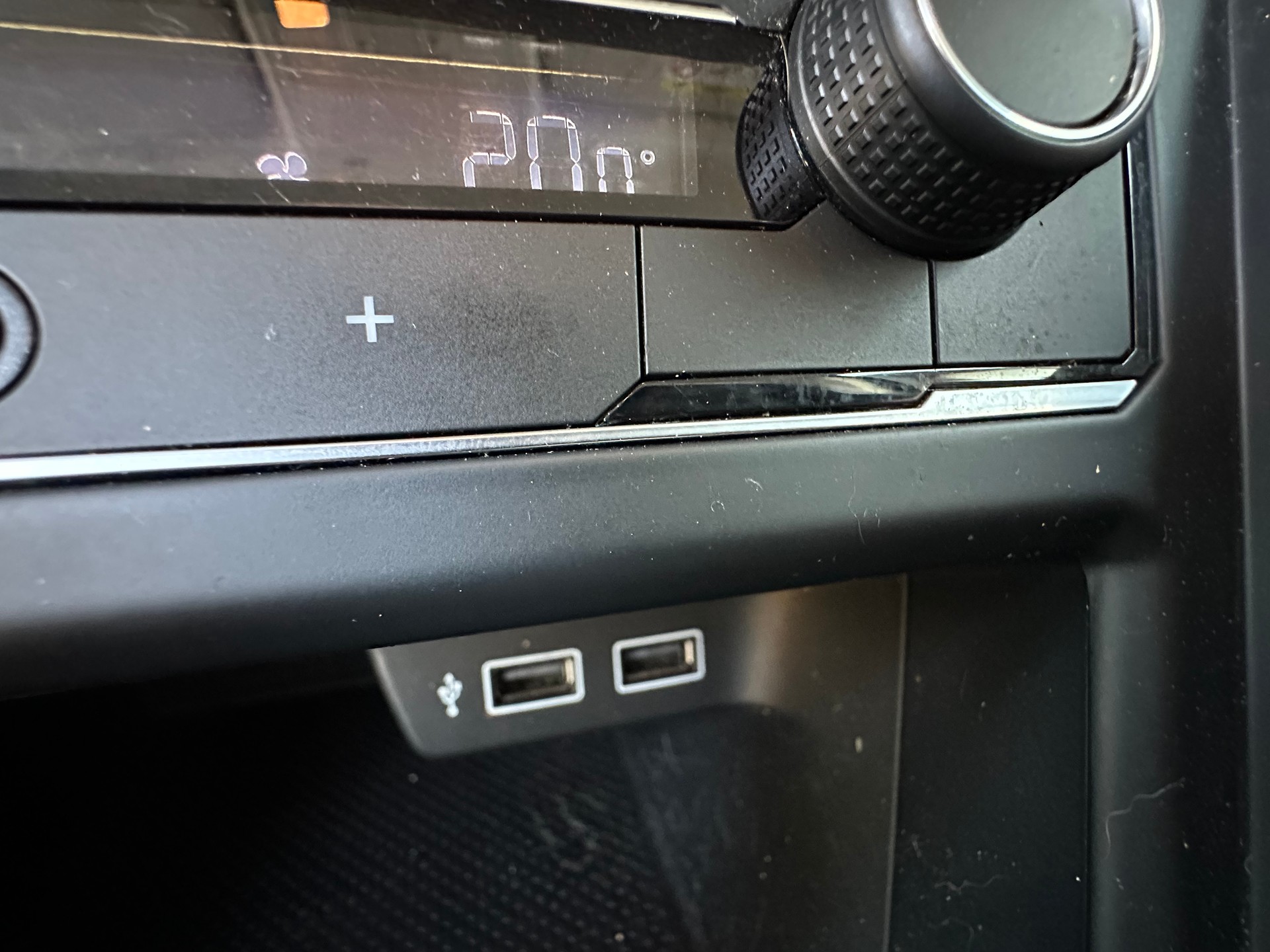 VW Polo 1.0 BMT Beats-image-19