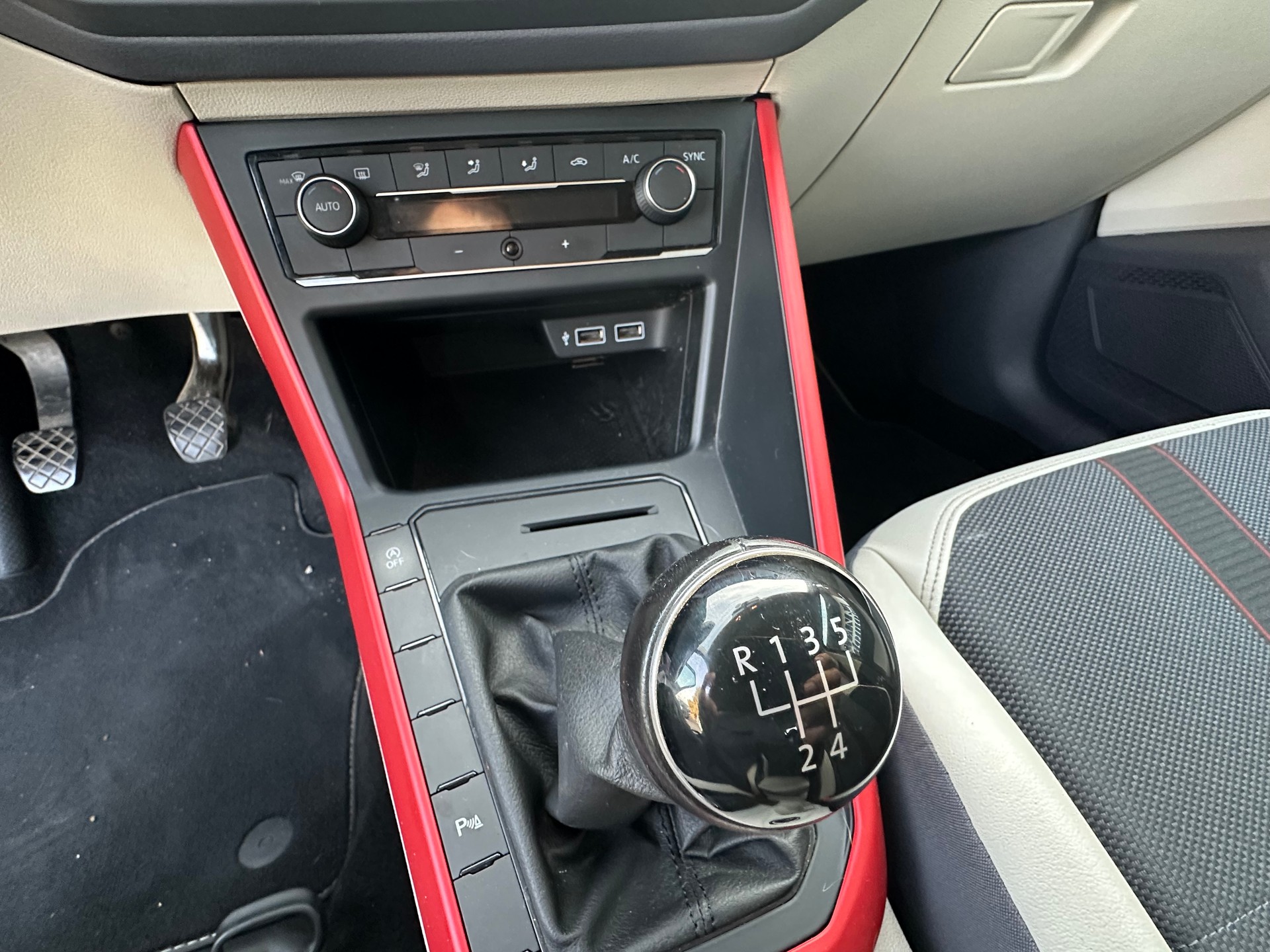 VW Polo 1.0 BMT Beats-image-17