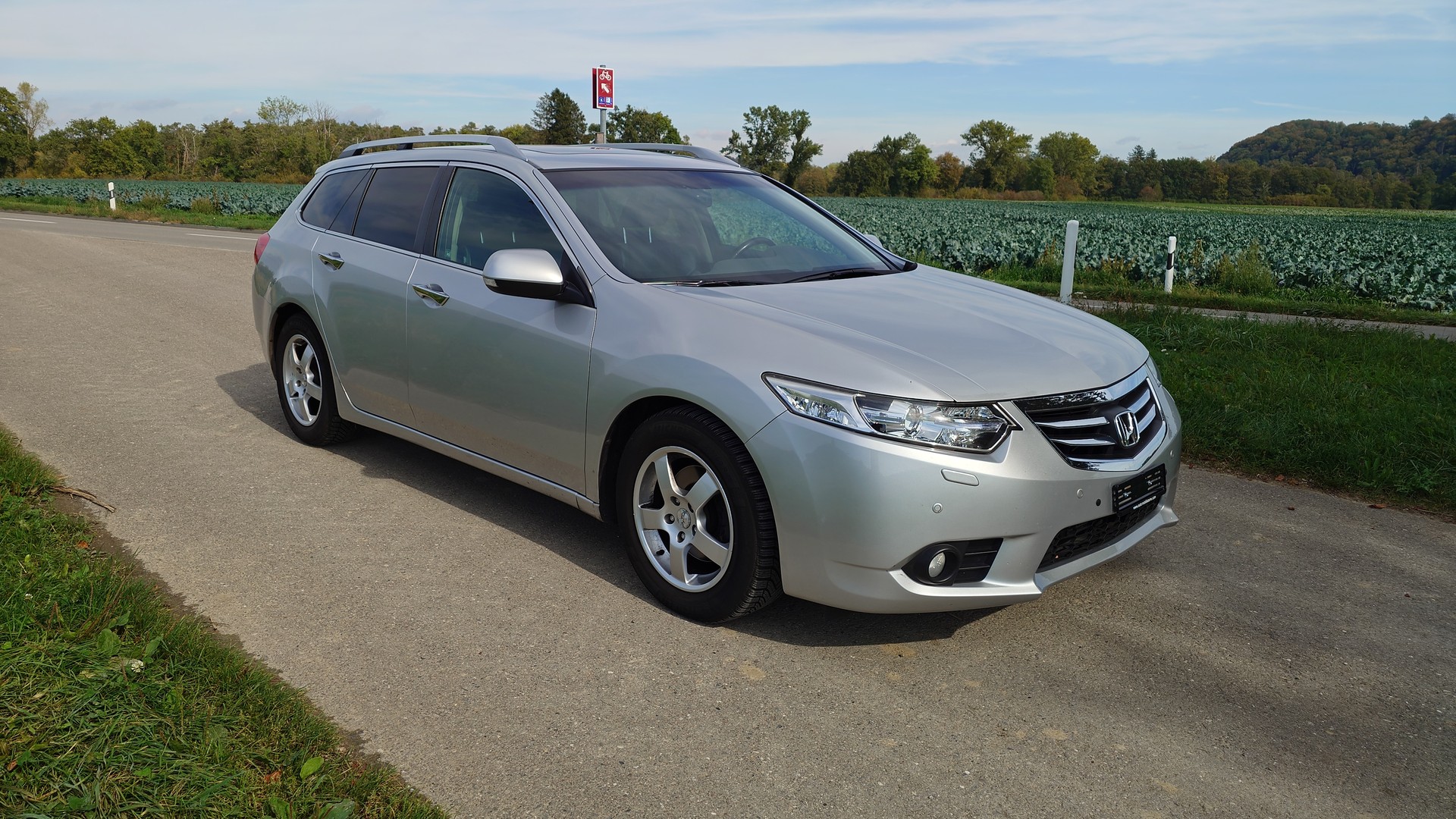 HONDA Accord Tourer 2.2 i-CTDi Executive-image-8