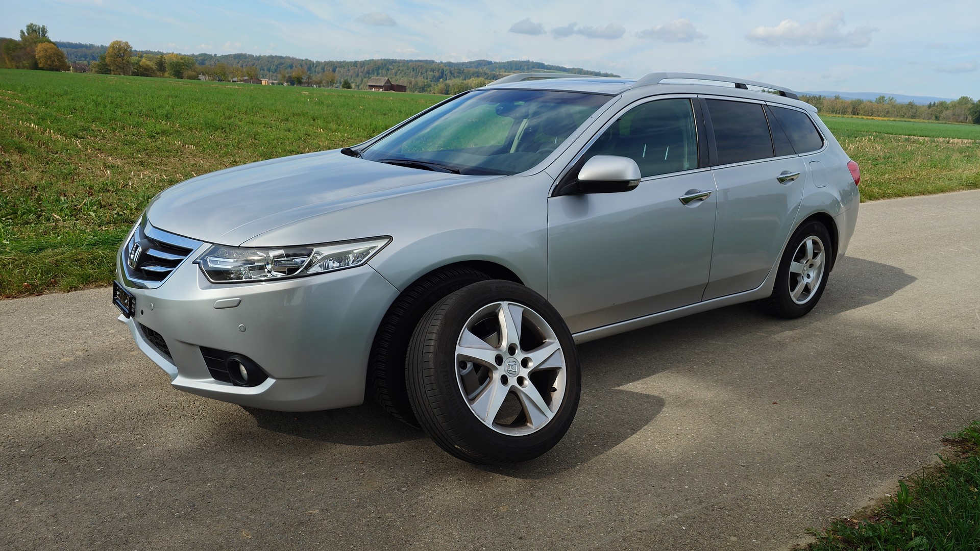 HONDA Accord Tourer 2.2 i-CTDi Executive-showroom-element-1