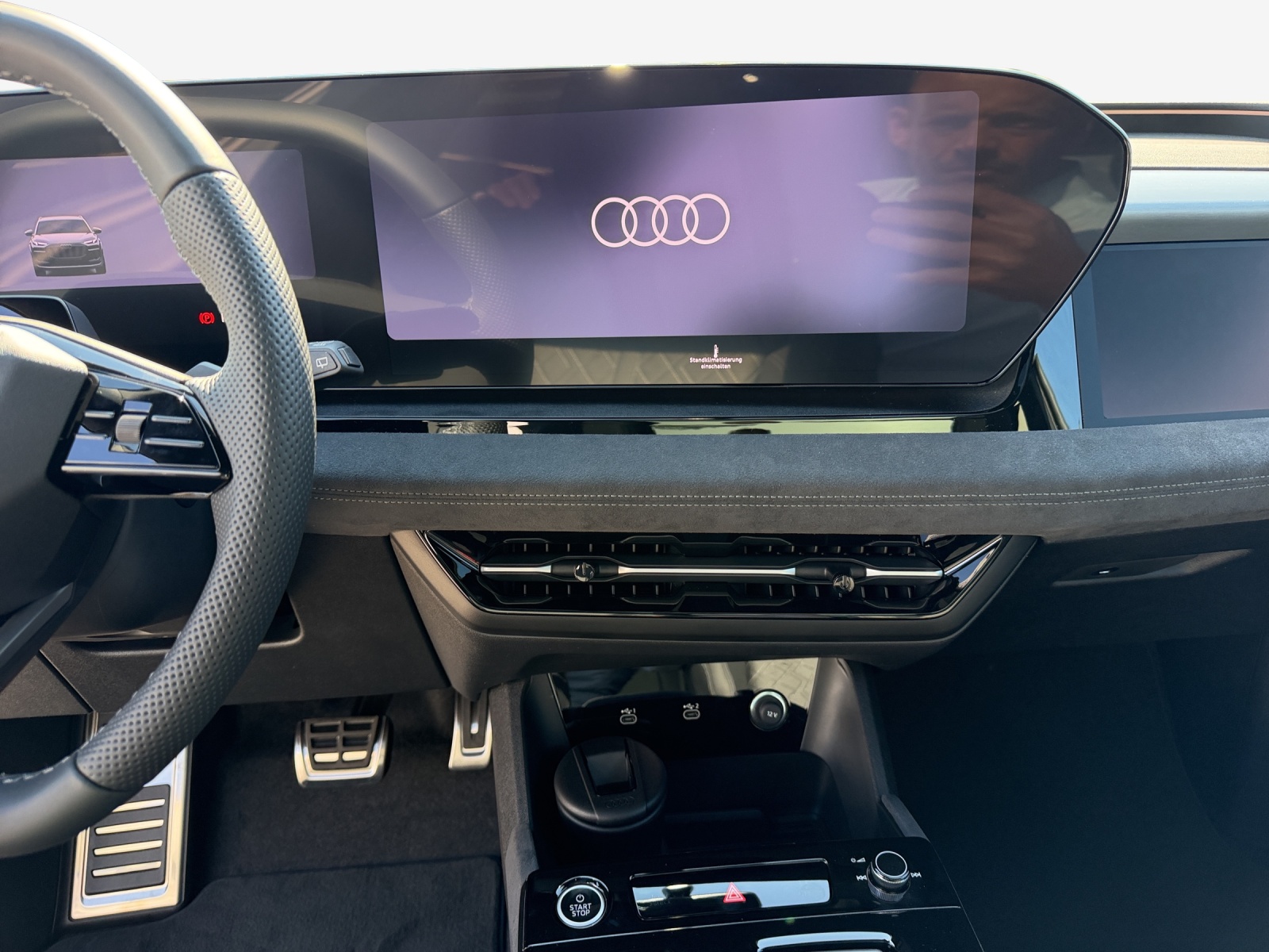 AUDI Q6 e-tron quattro-image-10