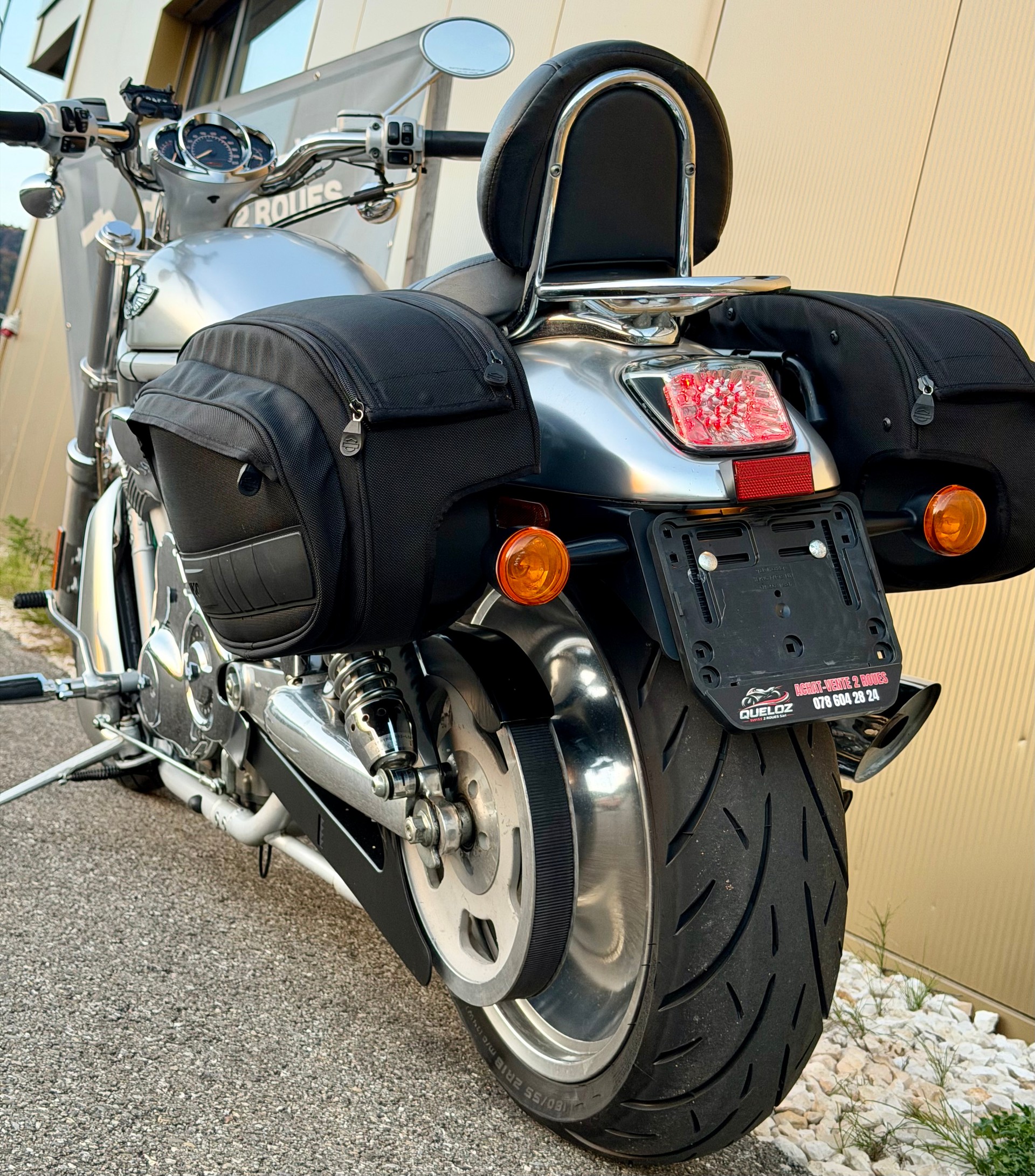 HARLEY-DAVIDSON VRSCA V-Rod 1200-image-12