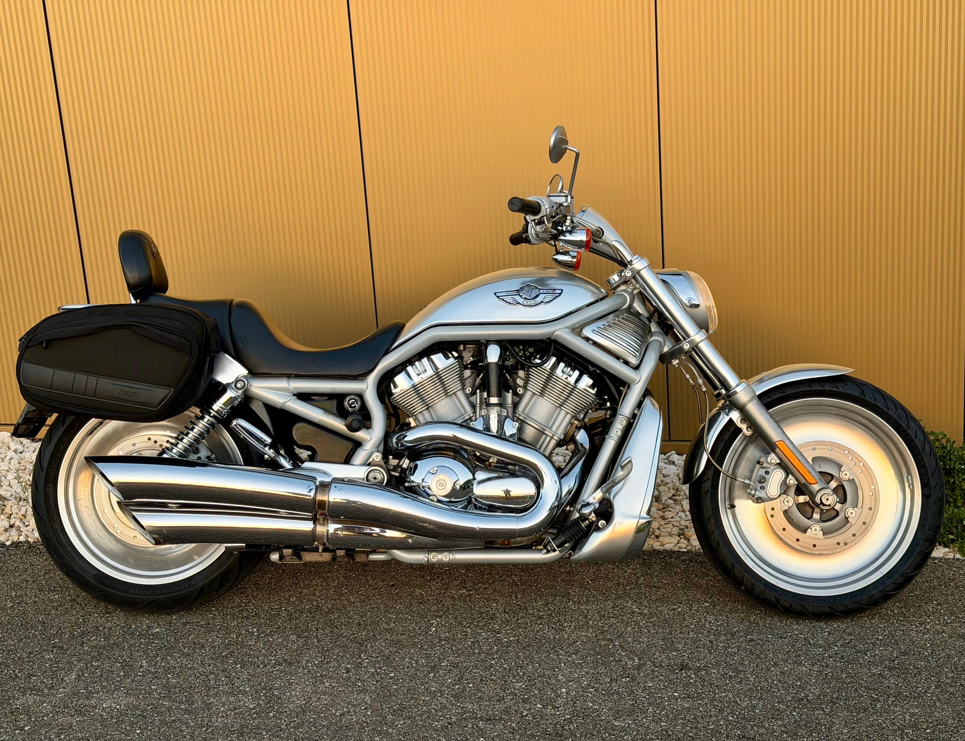 HARLEY-DAVIDSON VRSCA V-Rod 1200-image-3