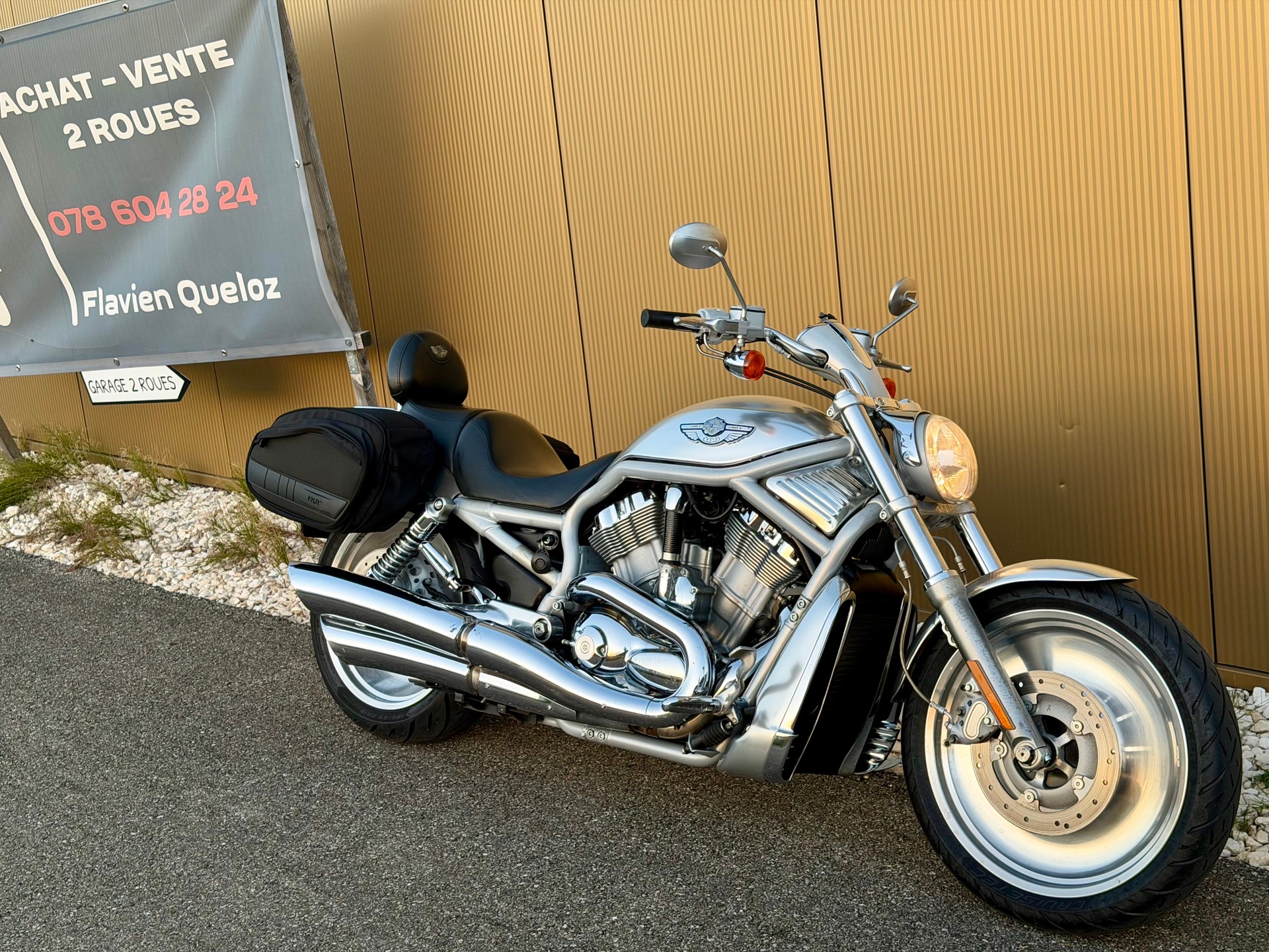 HARLEY-DAVIDSON VRSCA V-Rod 1200-image-2