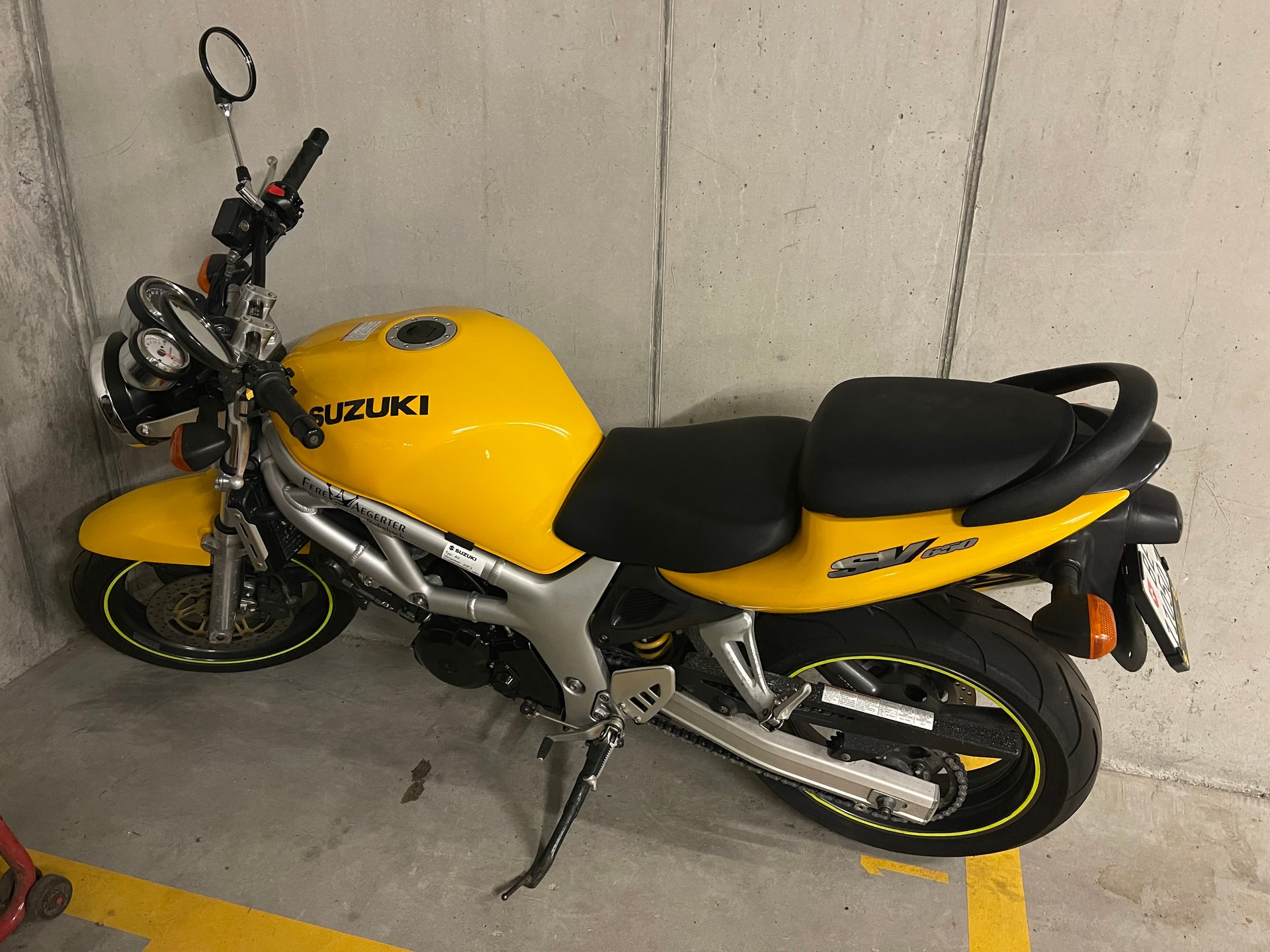SUZUKI SV 650-image-1