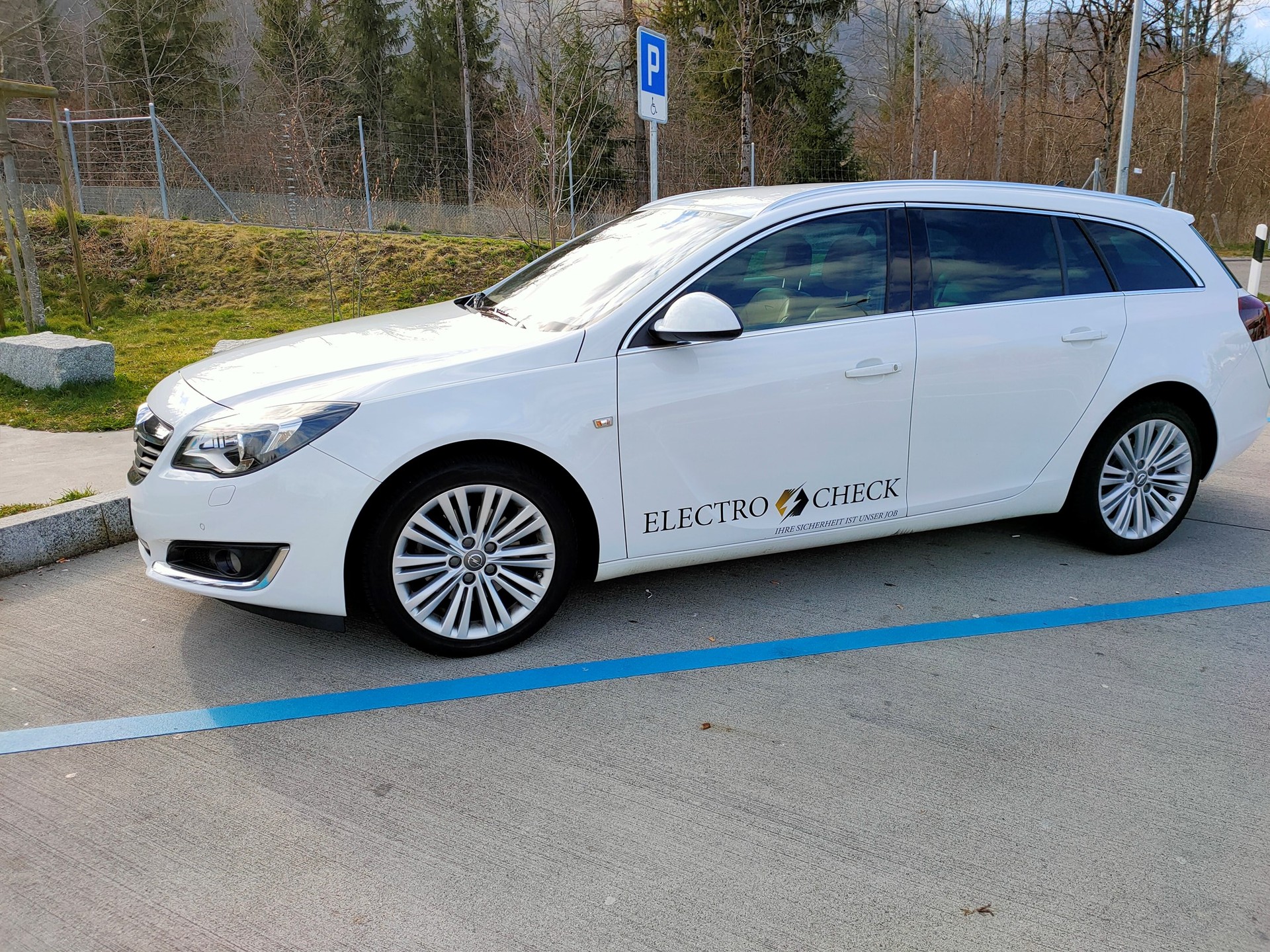 OPEL Insignia ST 2.0 CDTI Sport 4WD Aut.-image-2