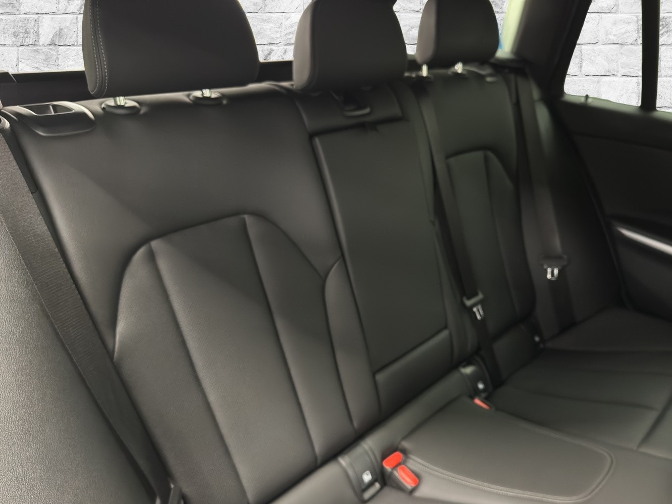 BMW 320d xDr 48V Tour M Sport-image-15