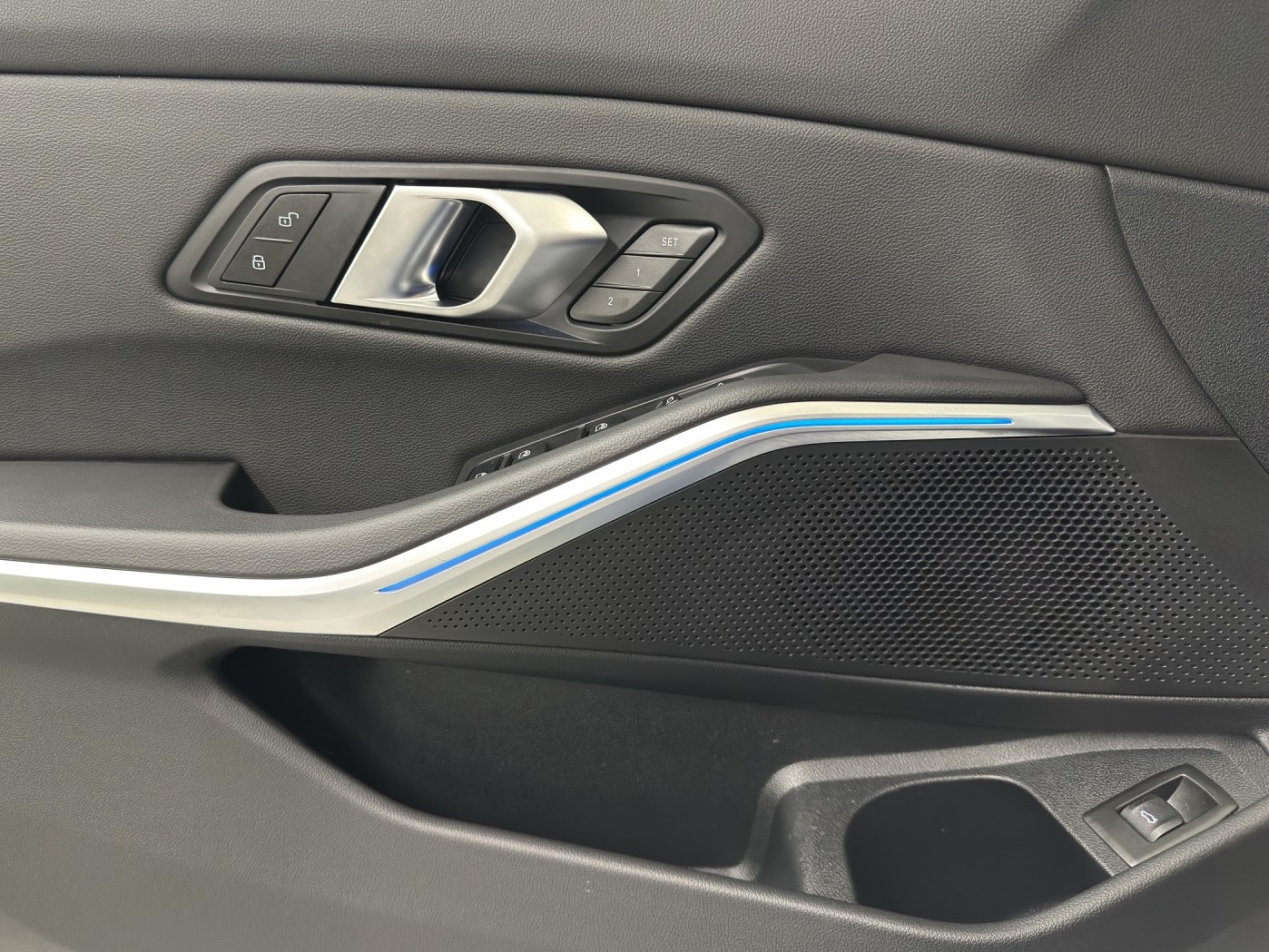 BMW 320d xDr 48V Tour M Sport-image-11