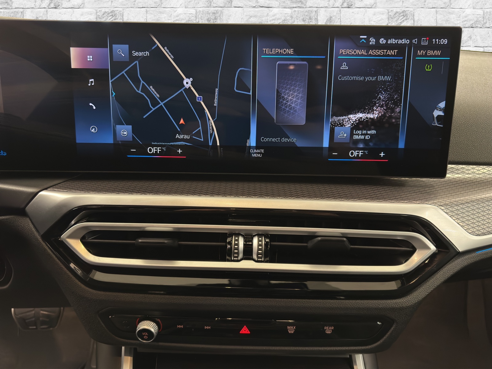 BMW 320d xDr 48V Tour M Sport-image-14