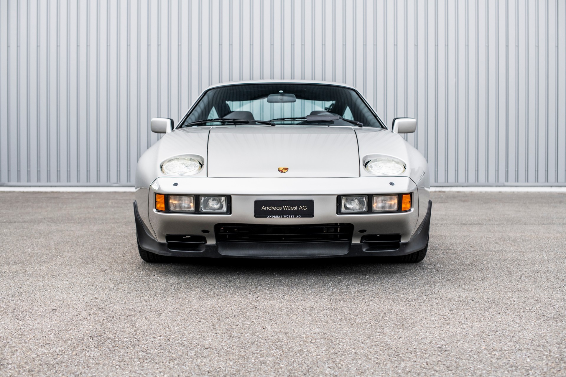 PORSCHE 928 S-image-6