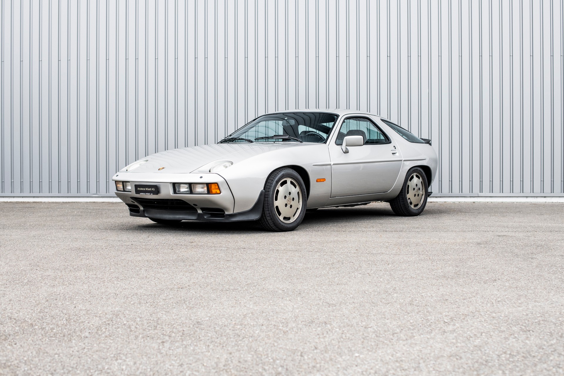 PORSCHE 928 S