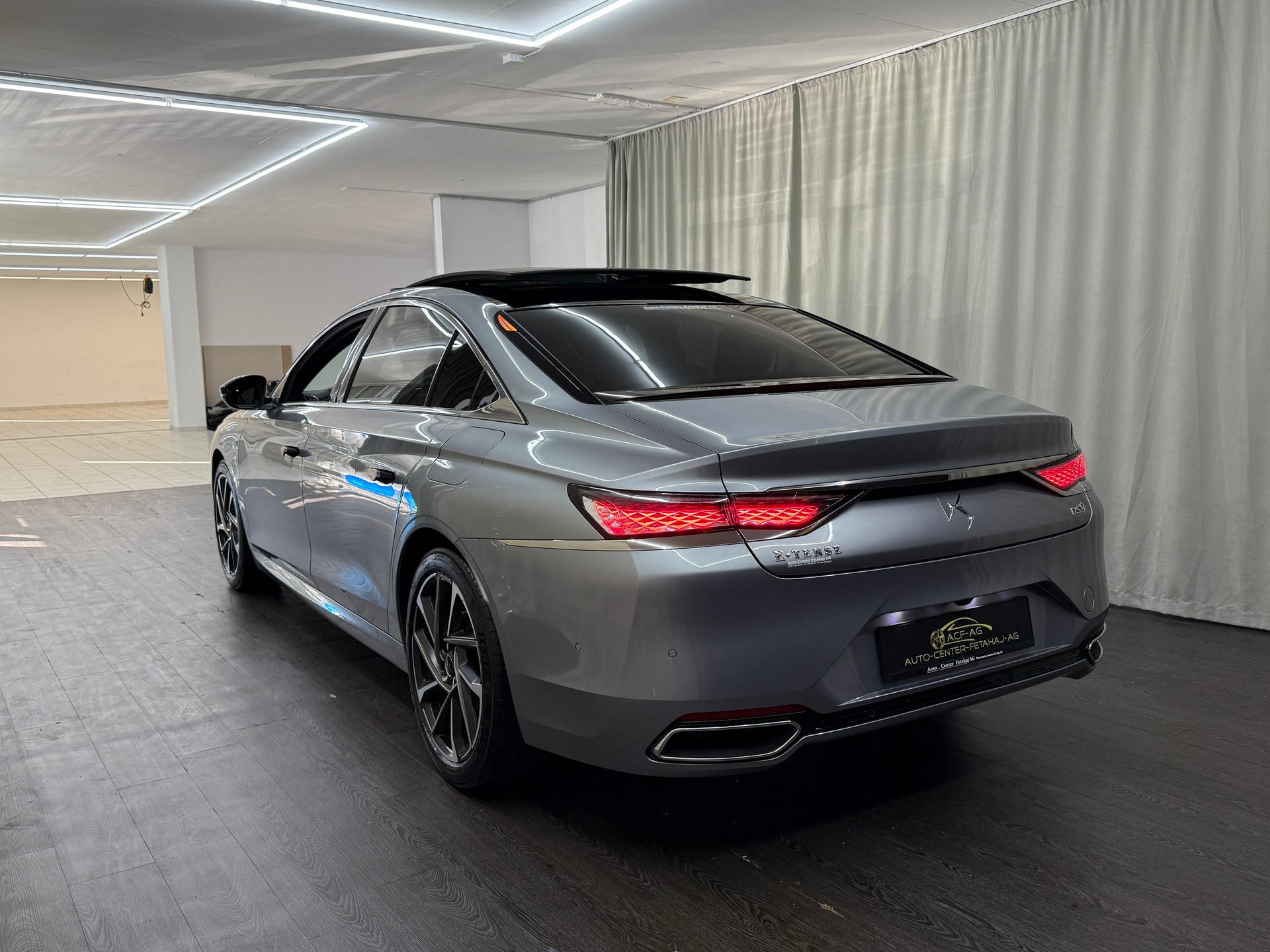 DS AUTOMOBILES DS 9 1.6 E-TENSE 225 Rivoli + e-EAT8-image-5