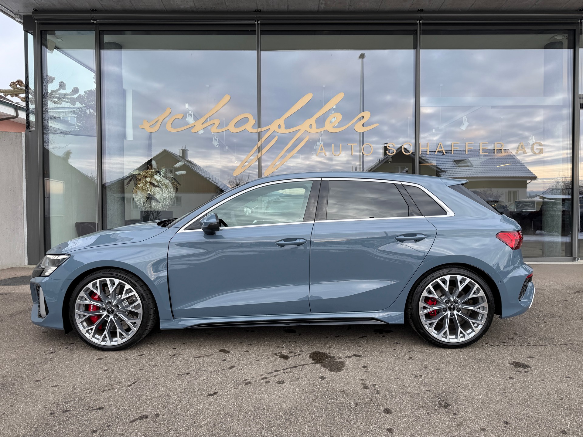 AUDI RS3 Sportback 2.5 TSI quattro S-tronic-showroom-element-3