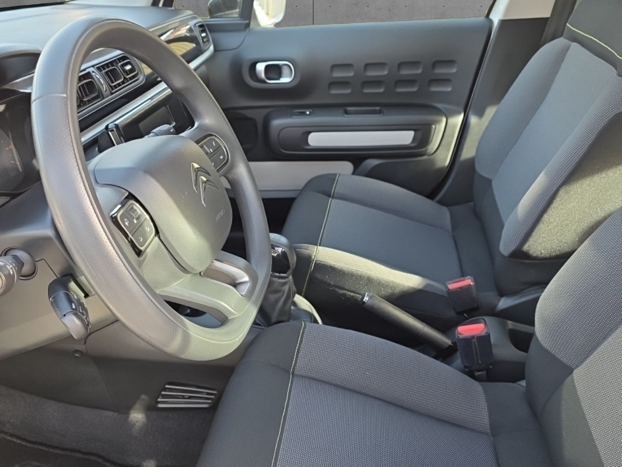 CITROEN C3 1.2i PureTech Feel-image-4