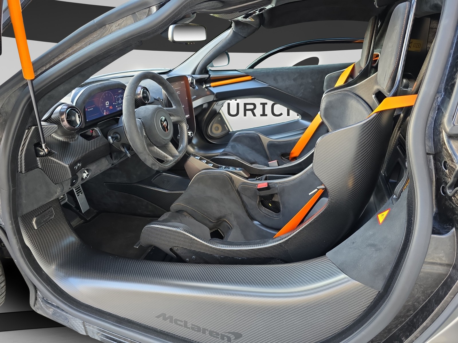 McLAREN SENNA-image-9