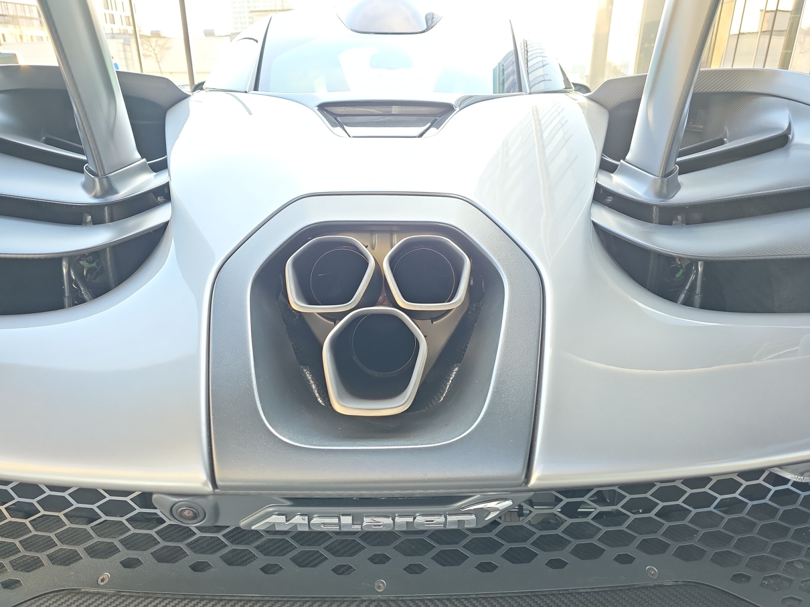 McLAREN SENNA-image-20