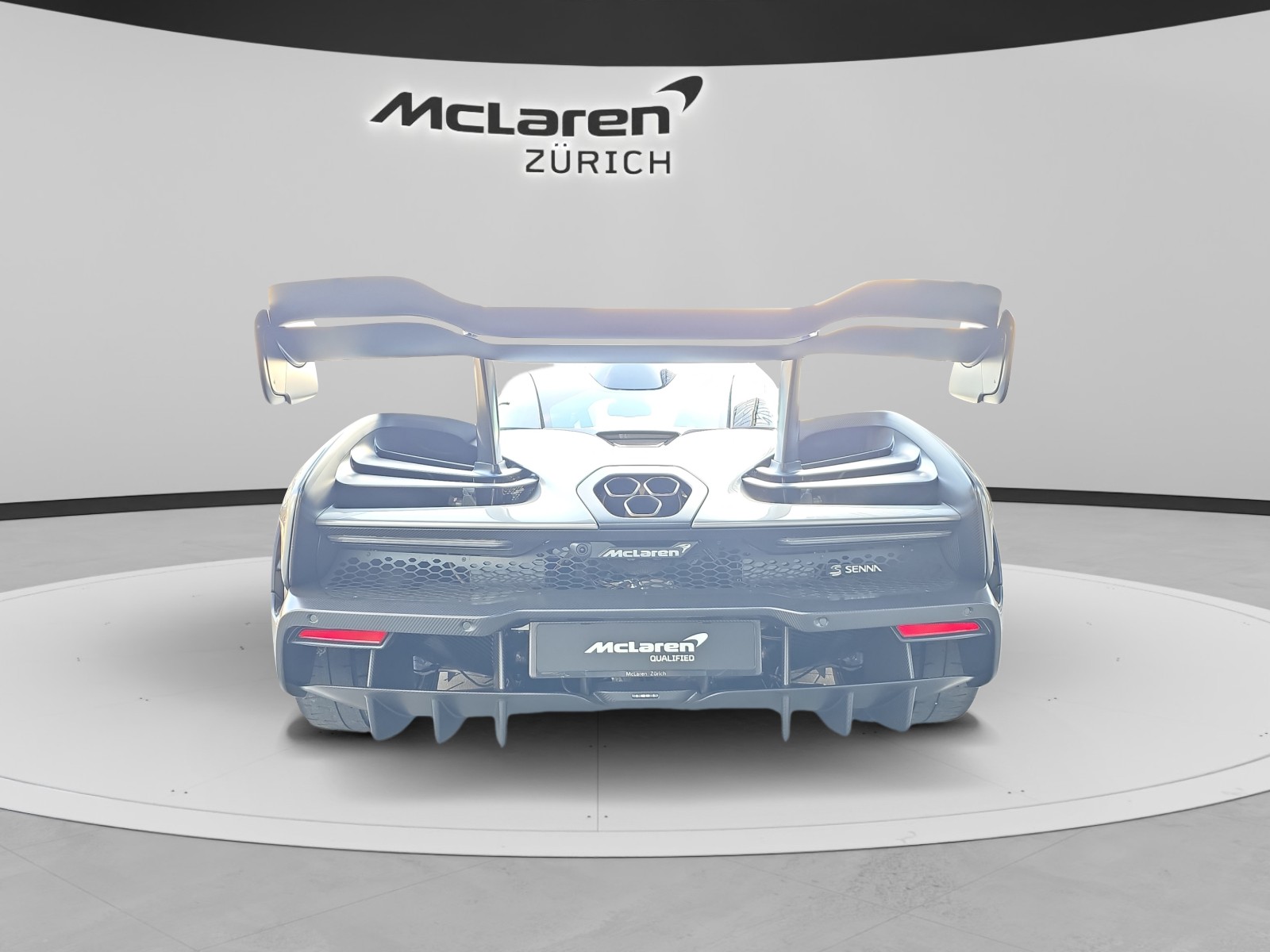 McLAREN SENNA-showroom-element-3