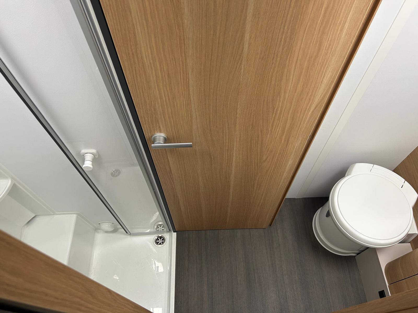 ADRIA Matrix Axess 650 DL-image-13