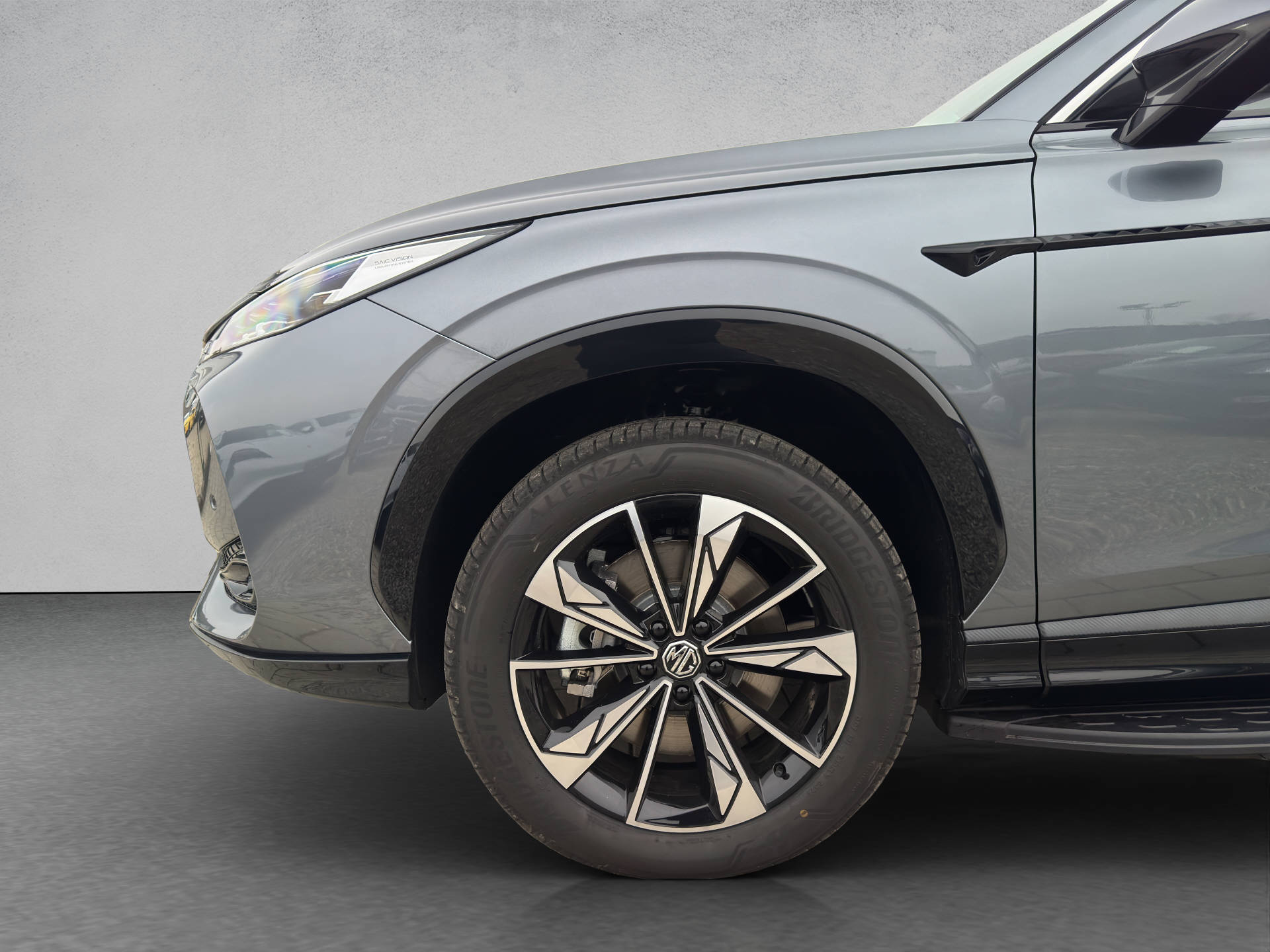 MG HS 1.5 PHEV Luxury-image-2