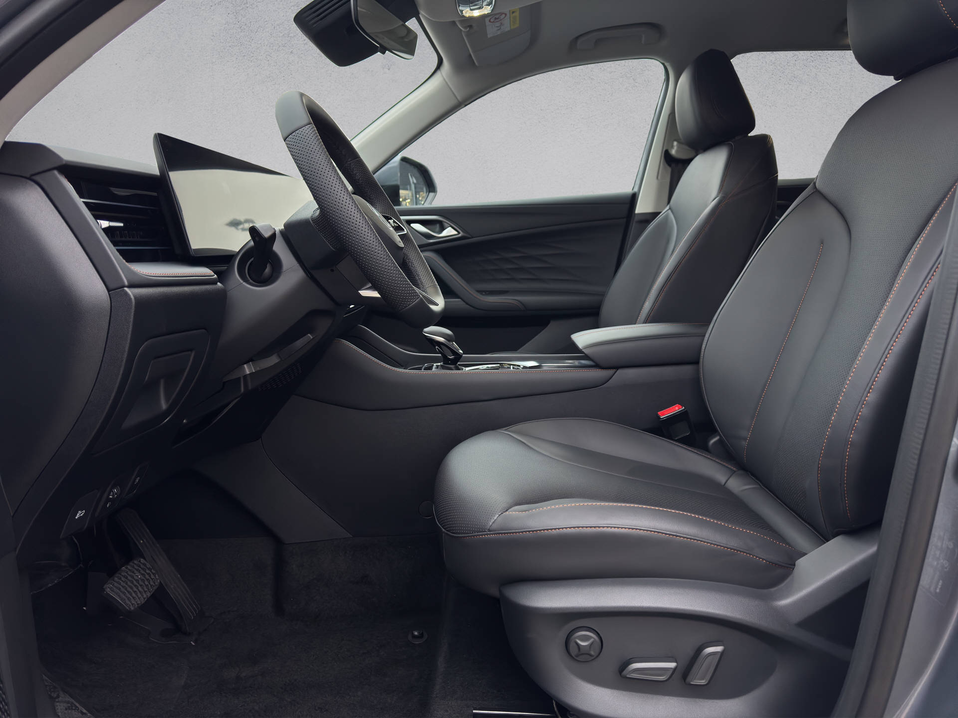 MG HS 1.5 PHEV Luxury-image-13
