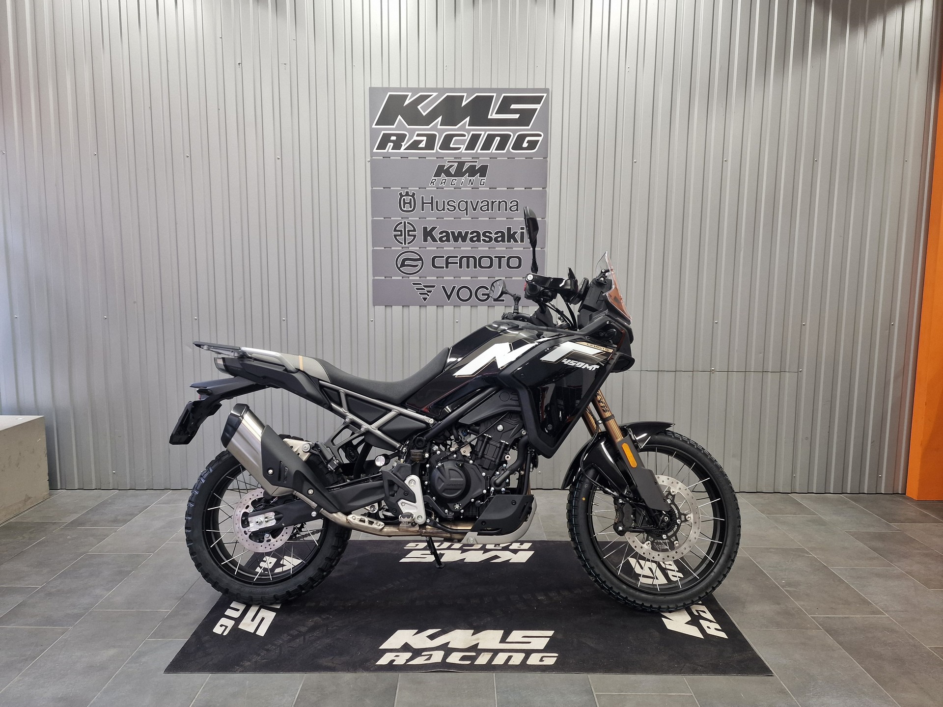 CF MOTO 450 MT