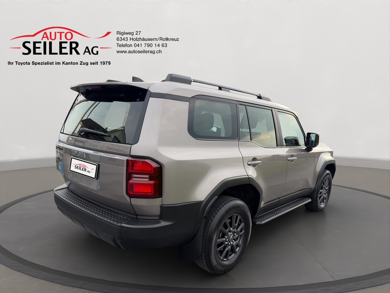 TOYOTA Land Cruiser 2.8TD Comfort-showroom-element-3