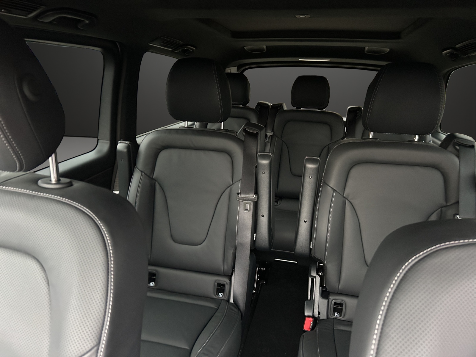 MERCEDES-BENZ V 300 d lang Swiss Edition 9G-Tronic-image-10