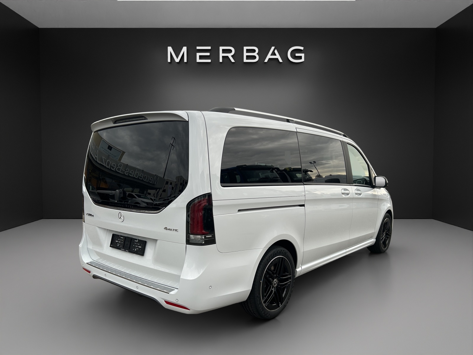 MERCEDES-BENZ V 300 d lang Swiss Edition 9G-Tronic-image-7