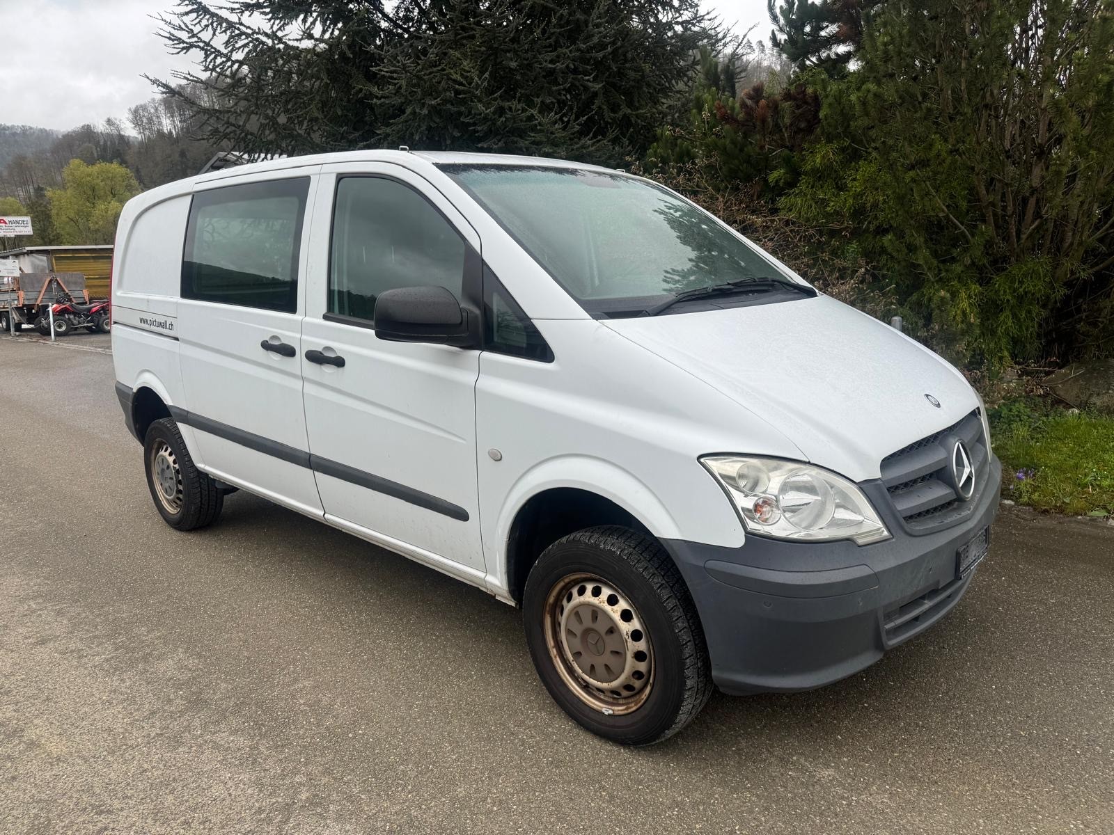 MERCEDES-BENZ Vito 113 CDI Blue Efficiency L 4Matic A-image-6