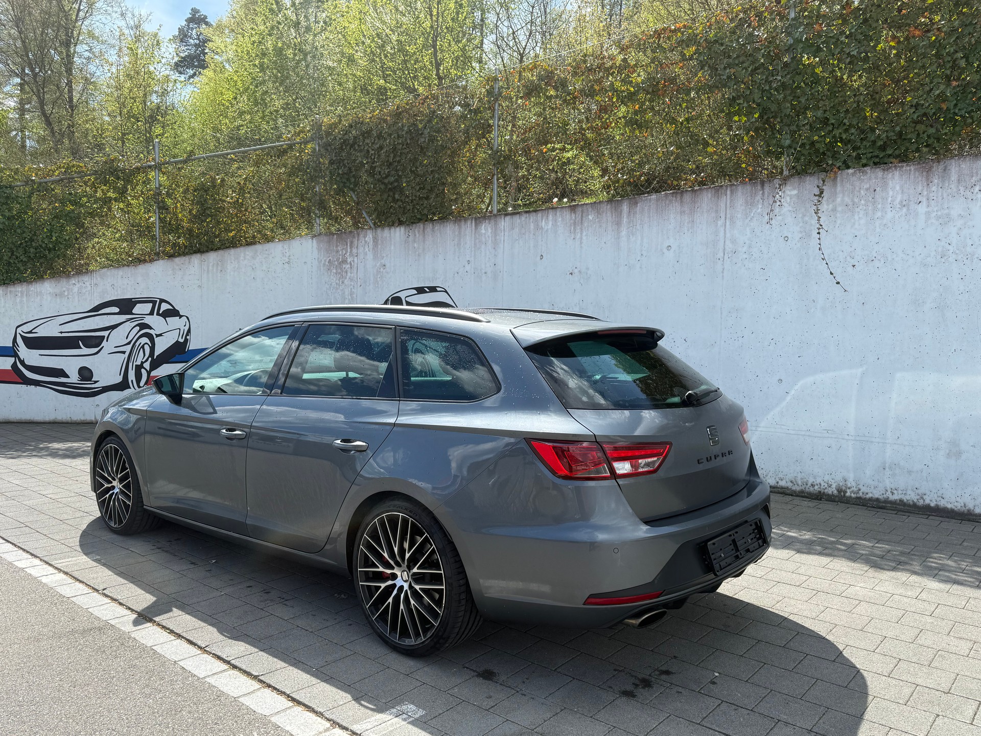 SEAT Leon ST 2.0 TSI Cupra 290 DSG-image-2