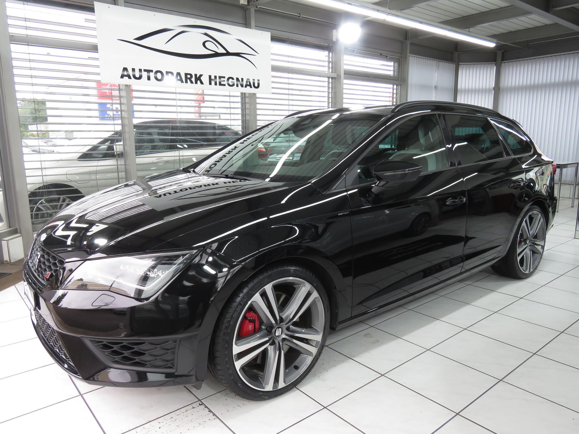 SEAT Leon ST 2.0 TSI Cupra 290 PS DSG (Automat)