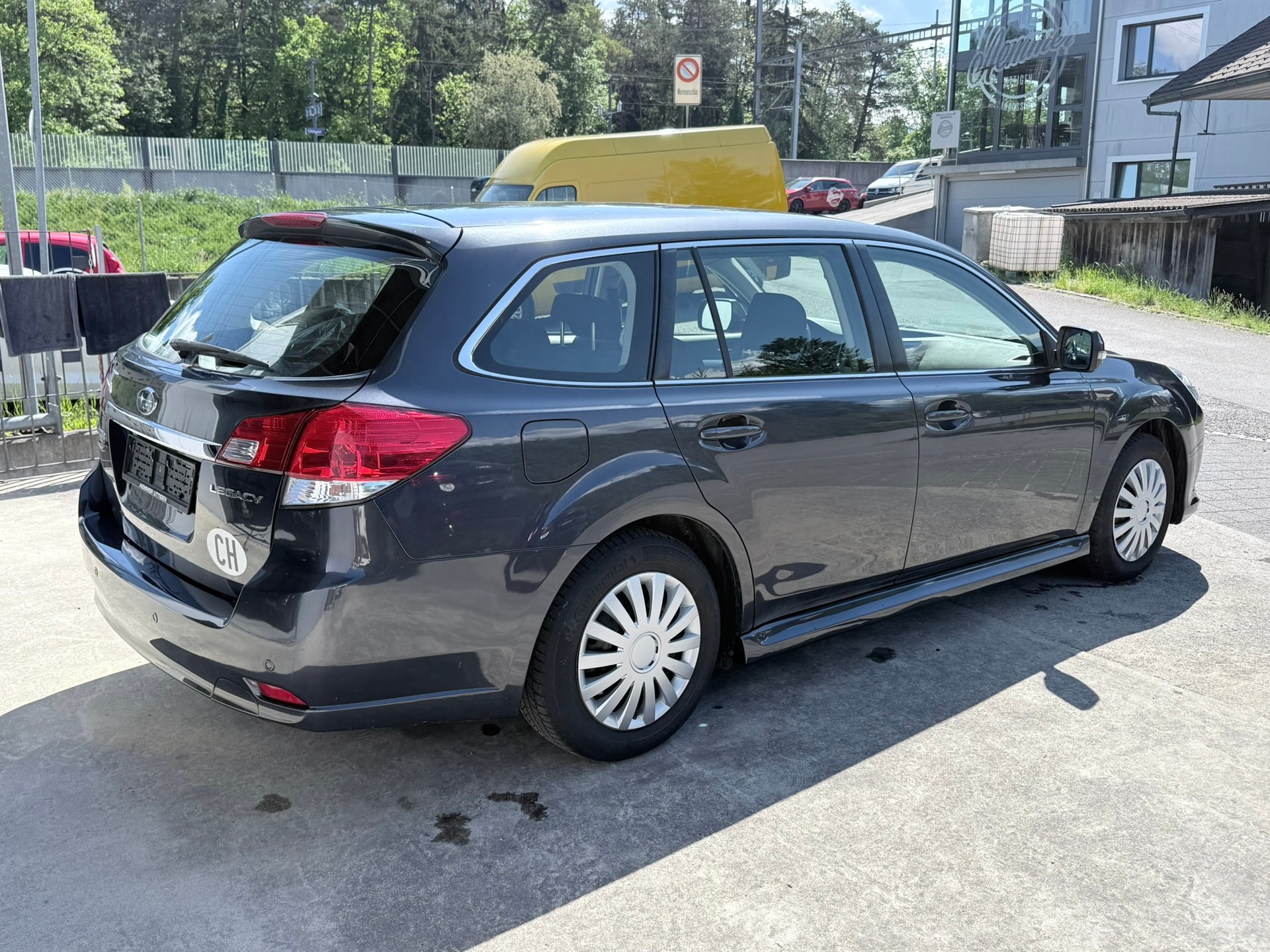 SUBARU Legacy 2.0i Swiss AWD Lineartronic-image-4