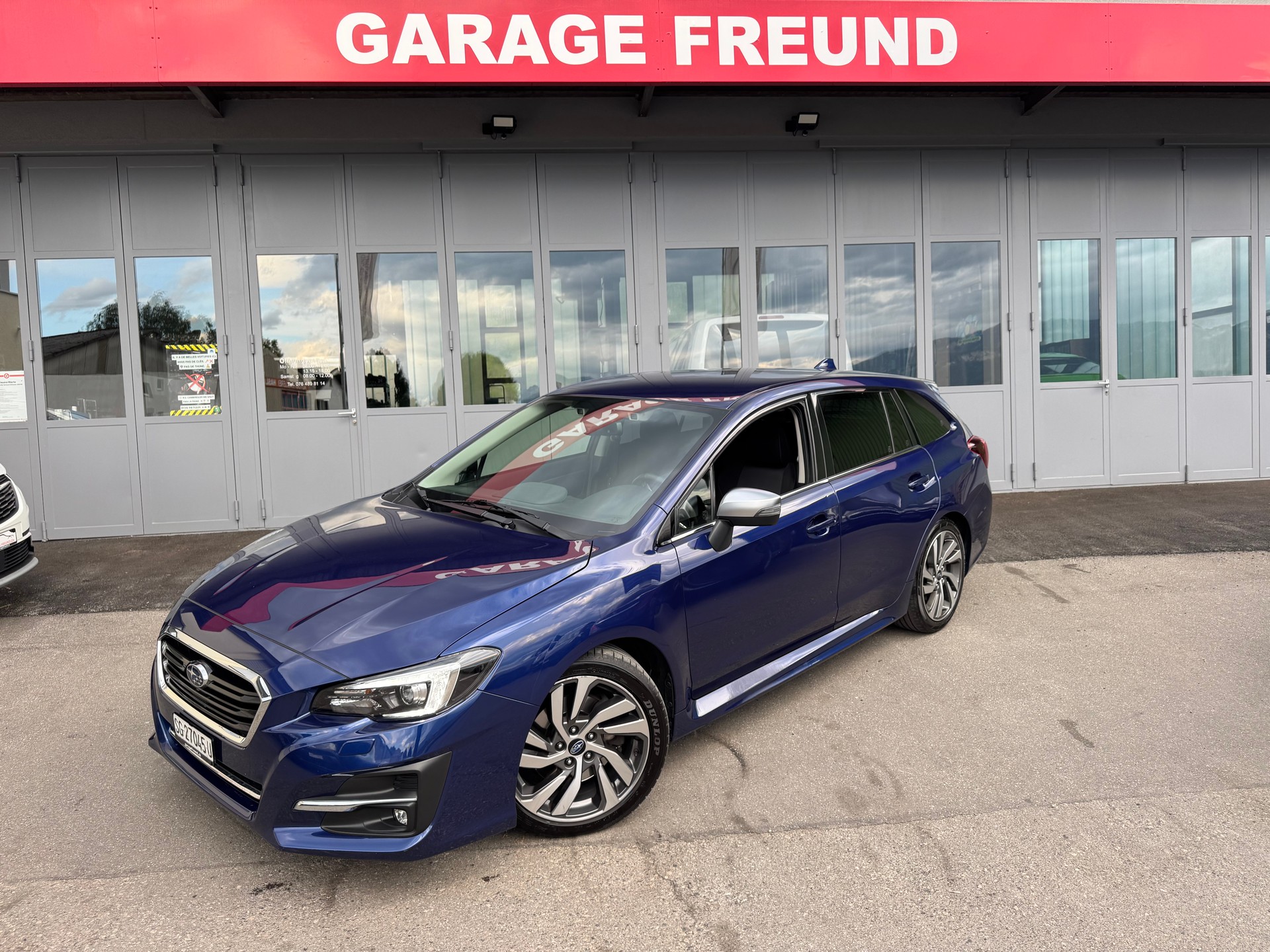 SUBARU Levorg 2.0i Swiss Plus AWD Lineartronic-image-3