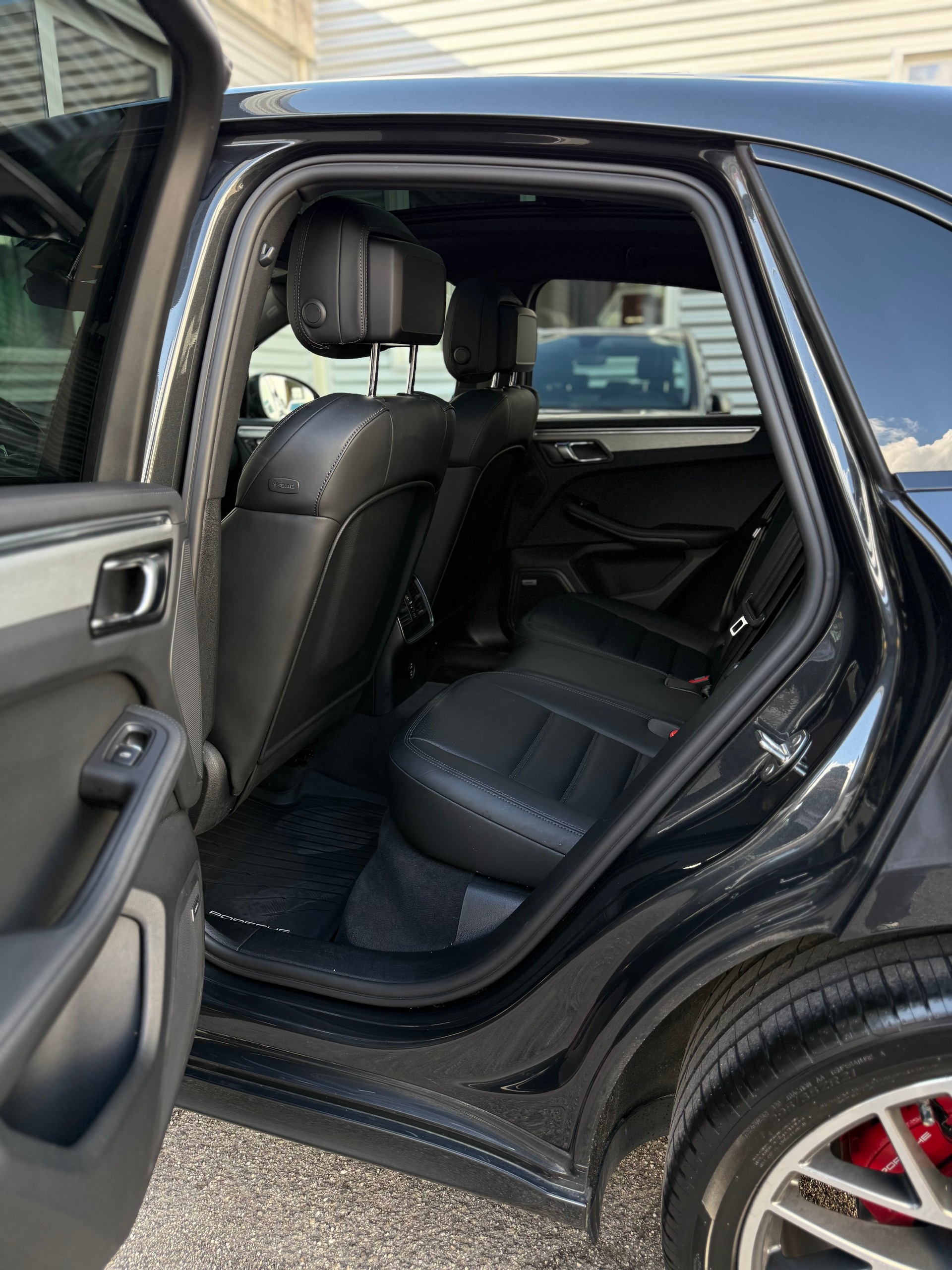 PORSCHE Macan GTS PDK-image-22