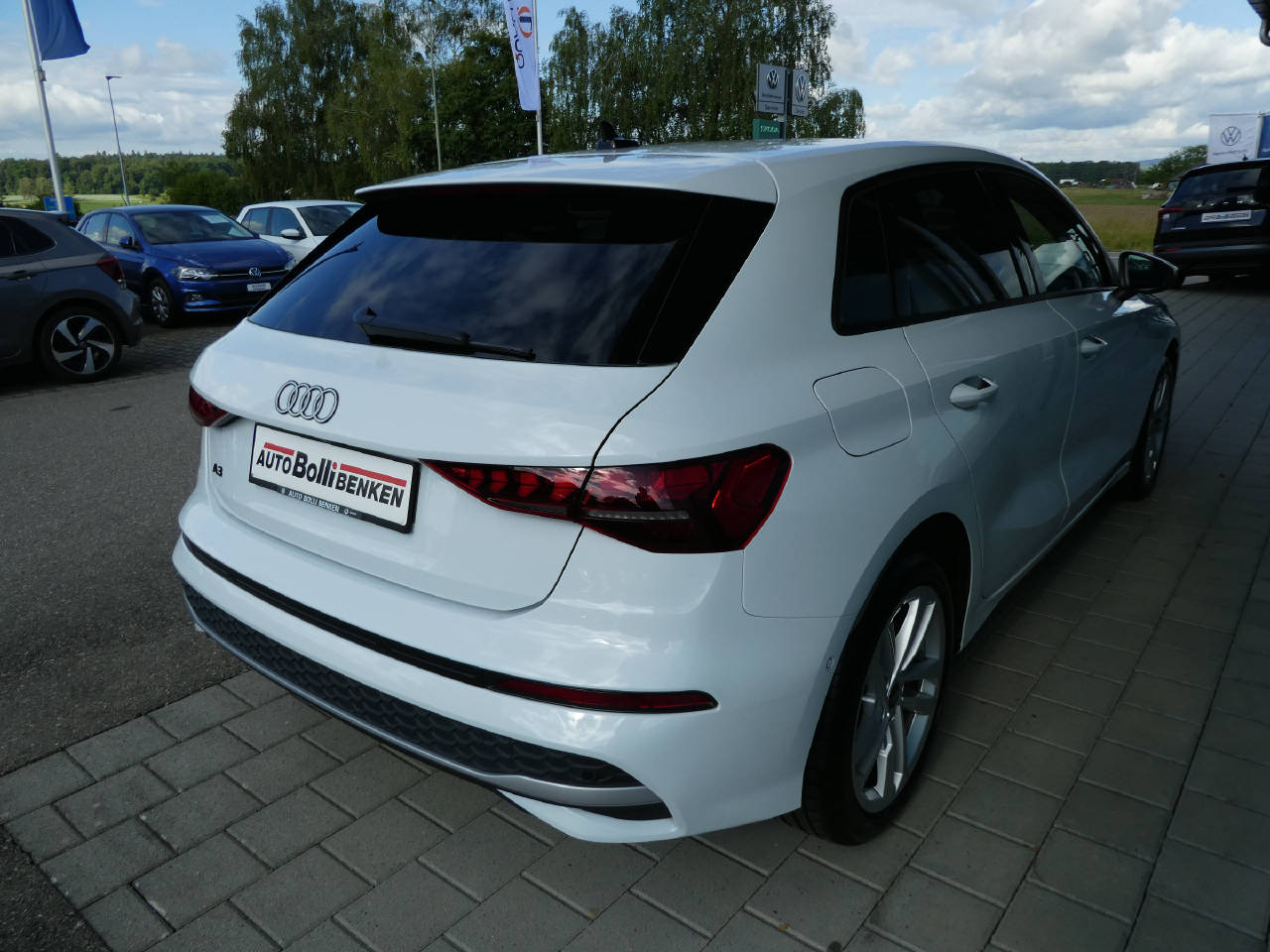 AUDI A3 Sportback 1.5 35 TFSI Attraction S-Tronic-showroom-element-3