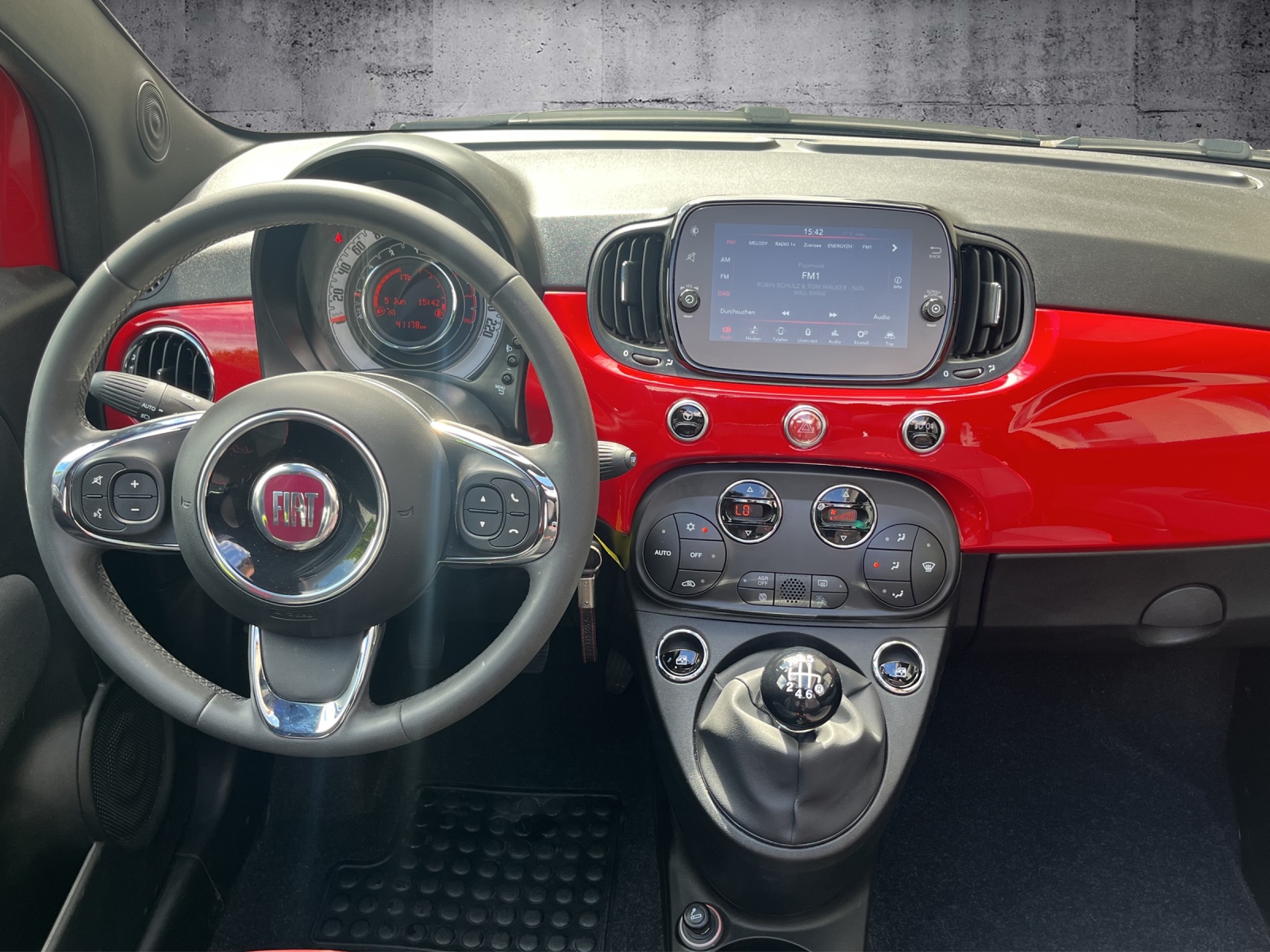 FIAT 500C 1.0 Hybrid Red-image-10