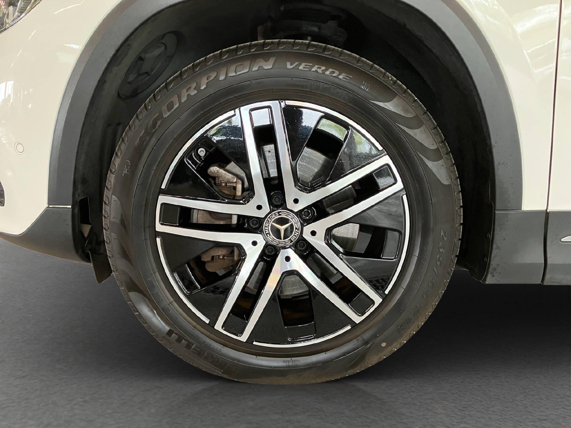 MERCEDES-BENZ GLA 250 e Progressive-image-6