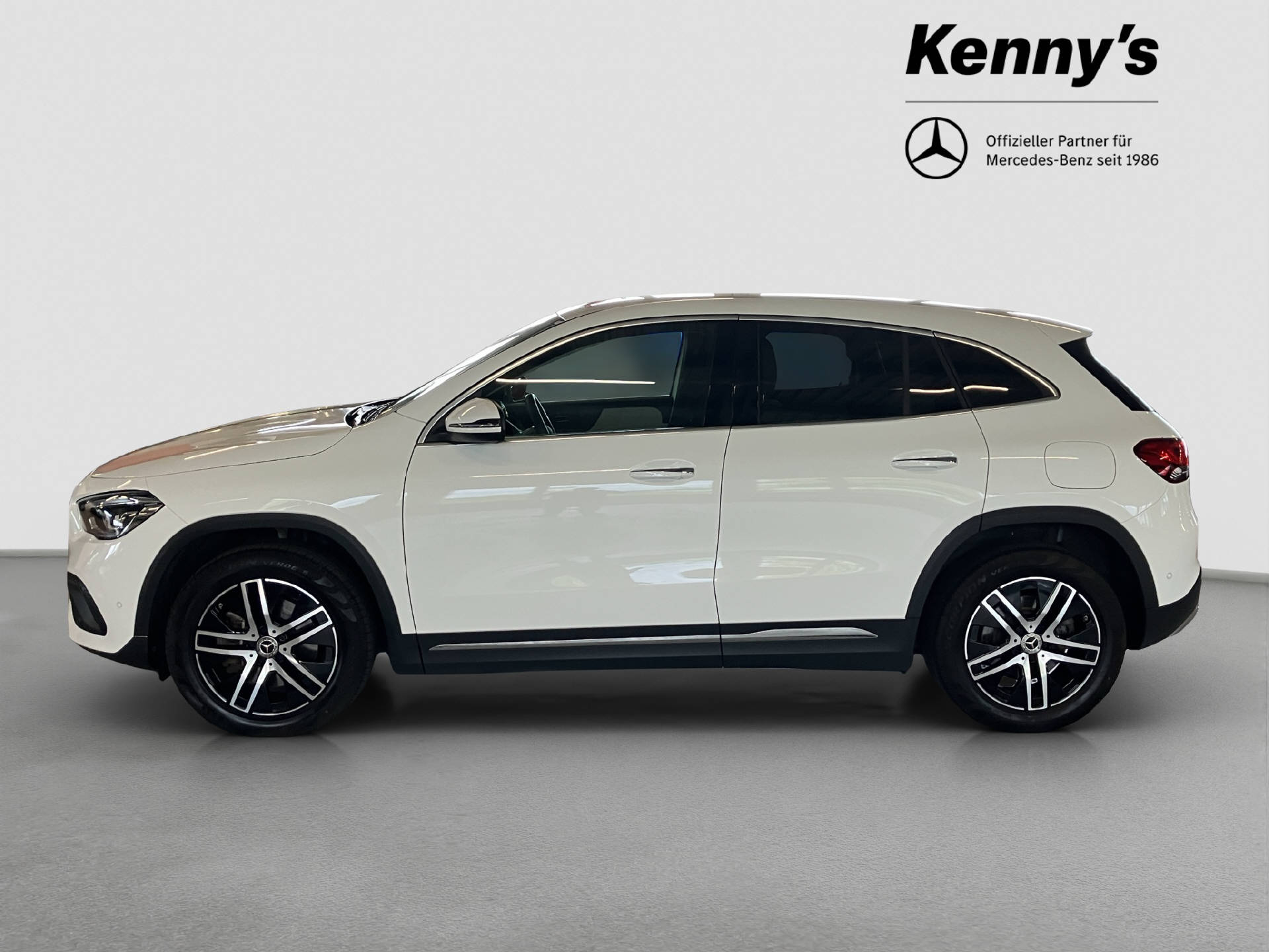 MERCEDES-BENZ GLA 250 e Progressive-showroom-element-3