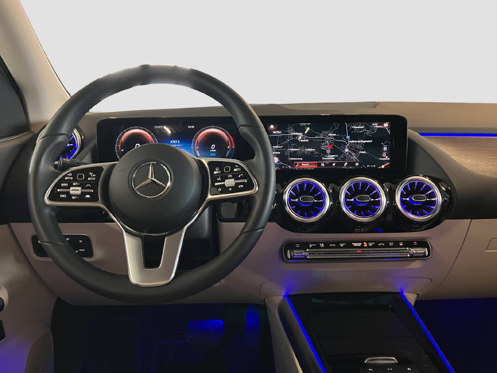 MERCEDES-BENZ GLA 250 e Progressive-image-8