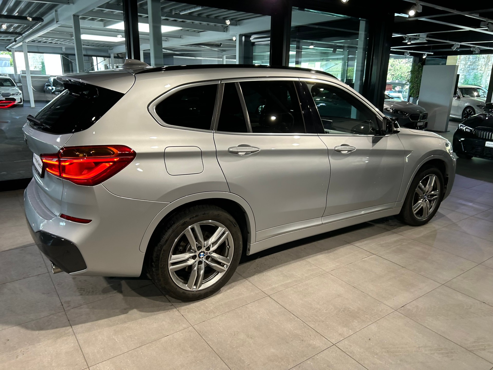 BMW X1 xDrive 20d M Sport Steptronic-image-11