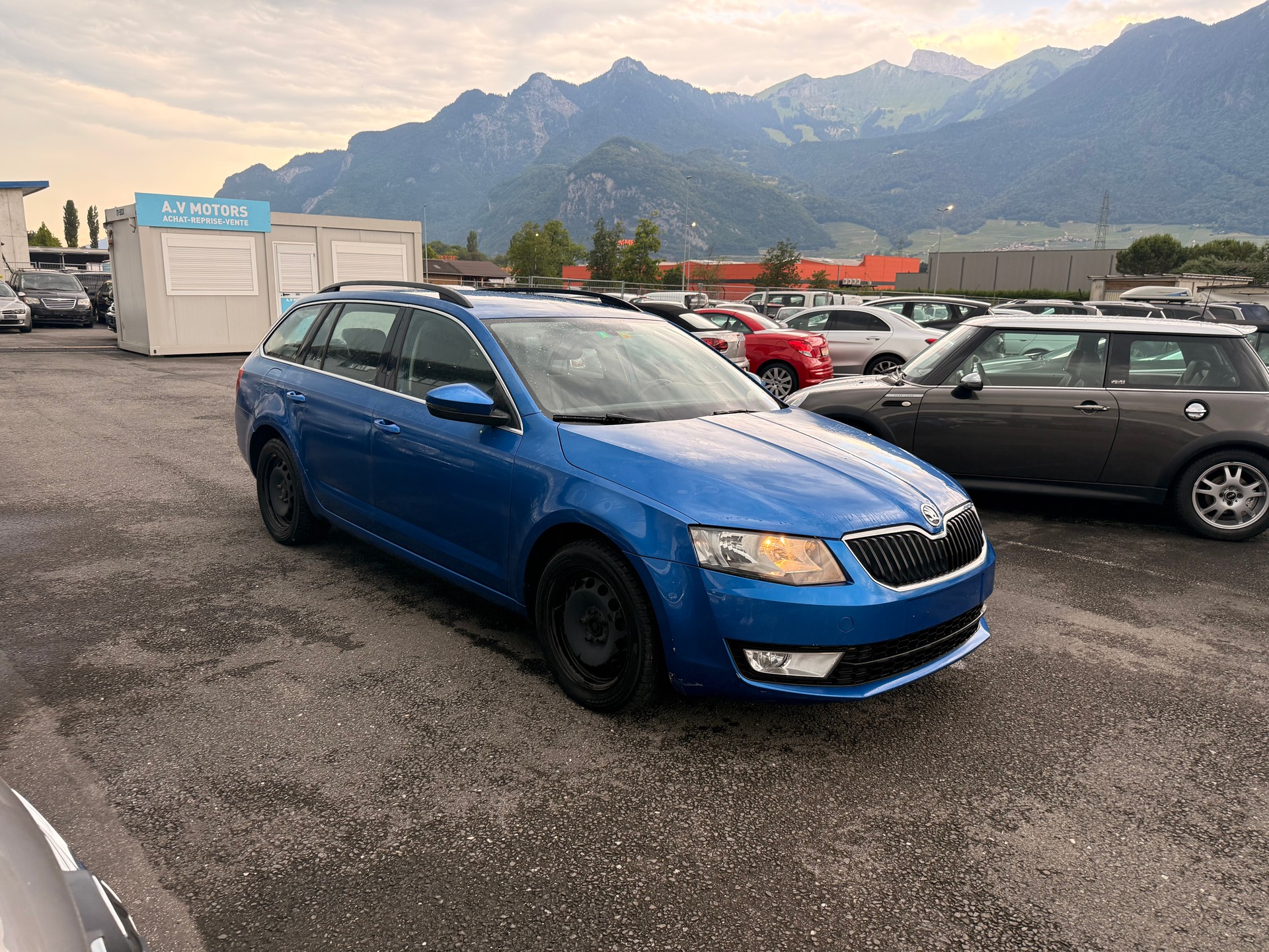 SKODA Octavia Combi 1.4 TSI Active-image-2