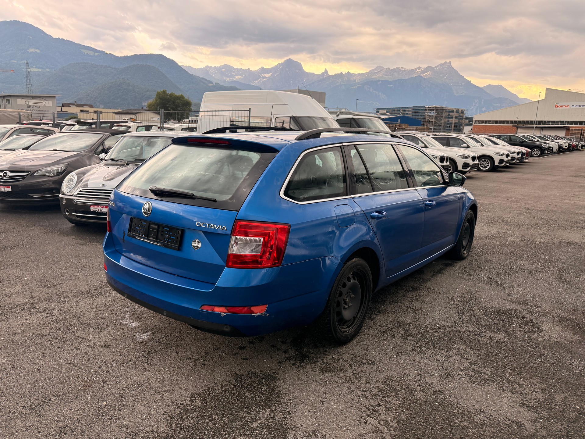 SKODA Octavia Combi 1.4 TSI Active-image-3