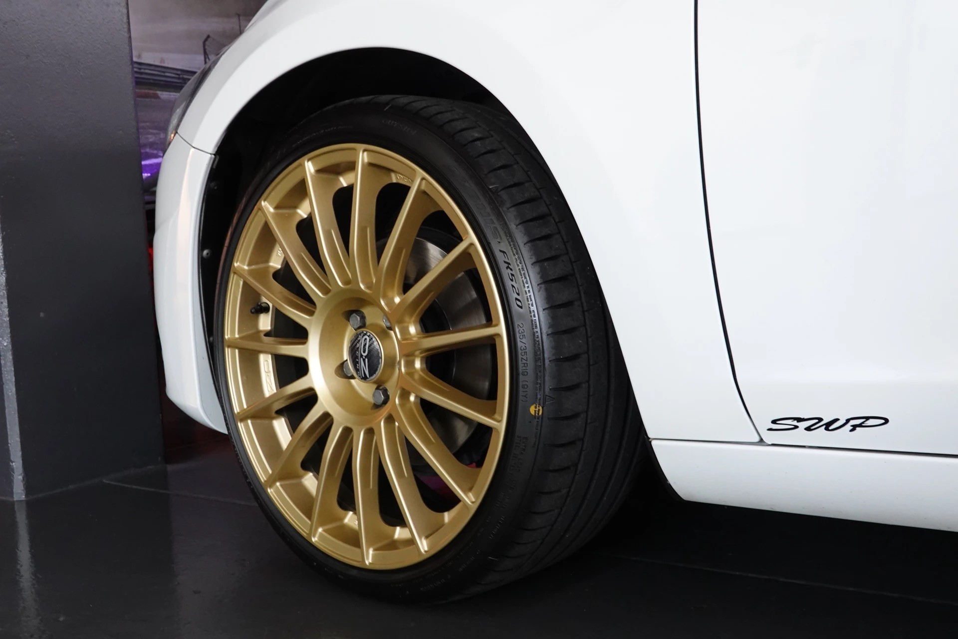 VOLVO V60 D3 R-Design Geartronic-image-6