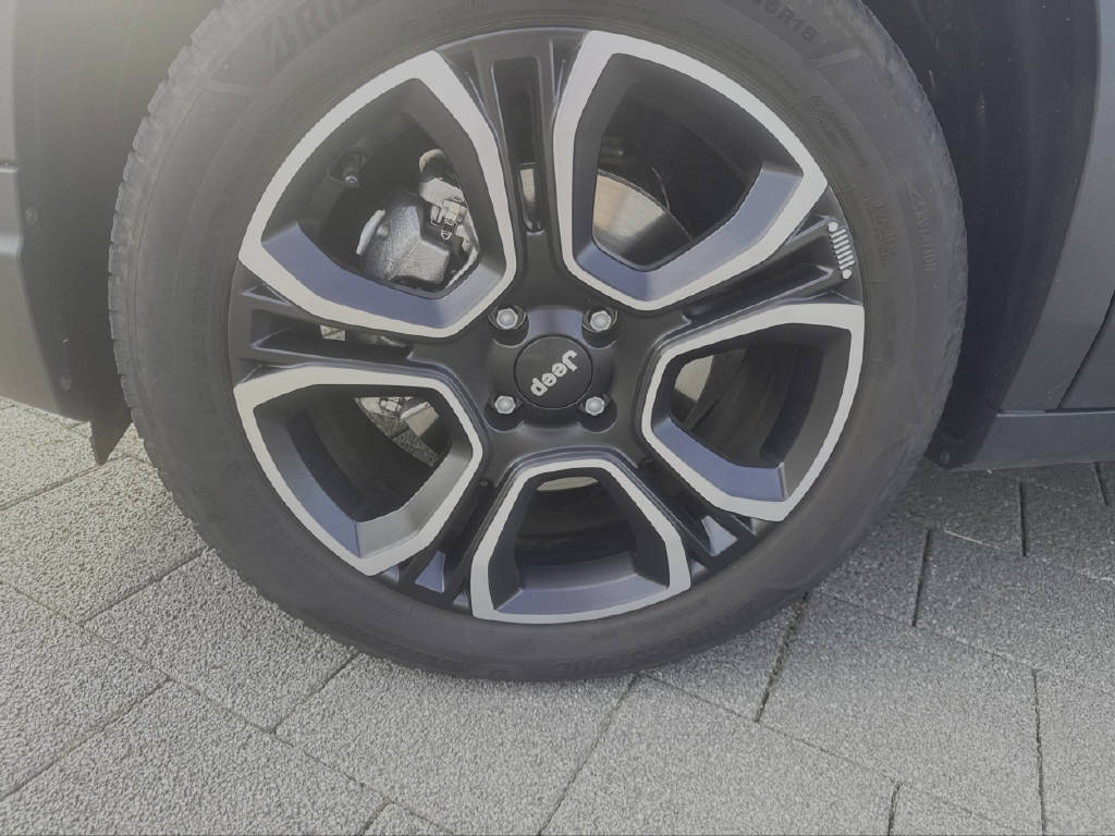 JEEP Avenger 1.2 MHEV Summit-image-10
