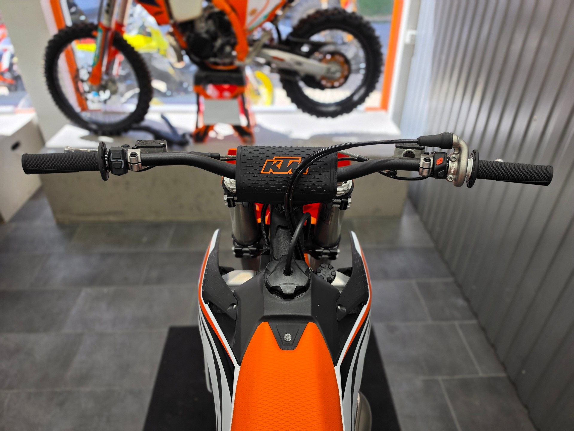 KTM 300 SX-image-6
