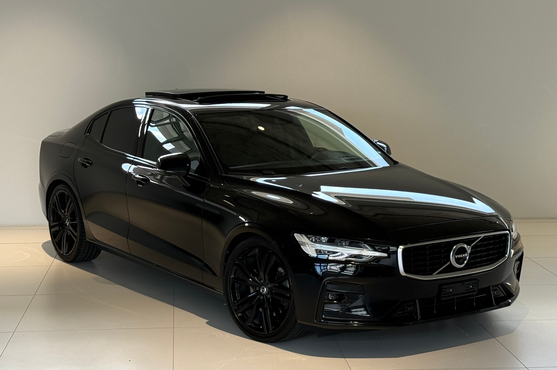 VOLVO S60 T6 AWD R-Design Geartronic ***CH-Fahrzeug***4x4***310PS***Panoramadach