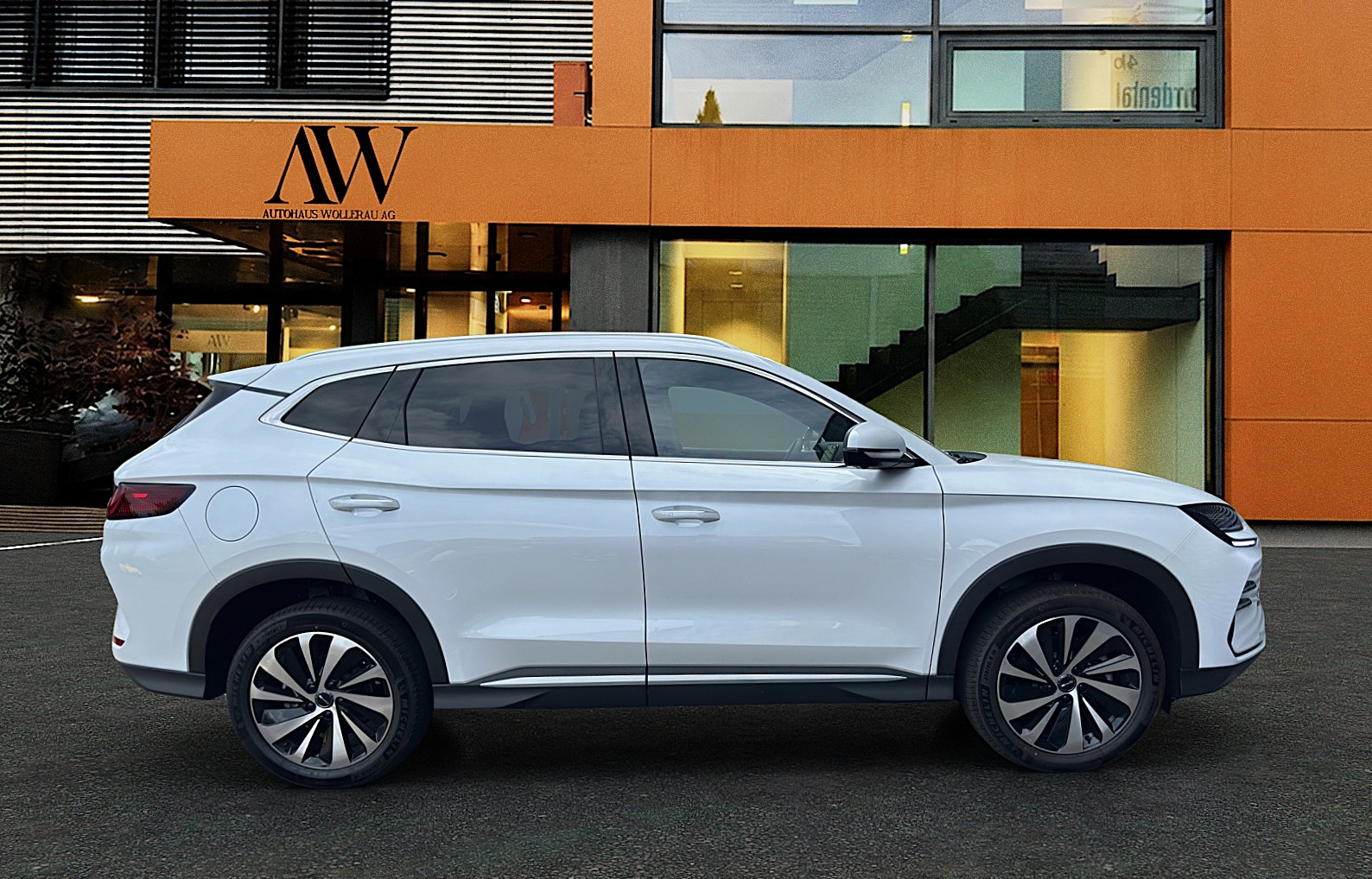 BYD Seal U DM-i Design AWD / Voll Ausstattung-showroom-element-2